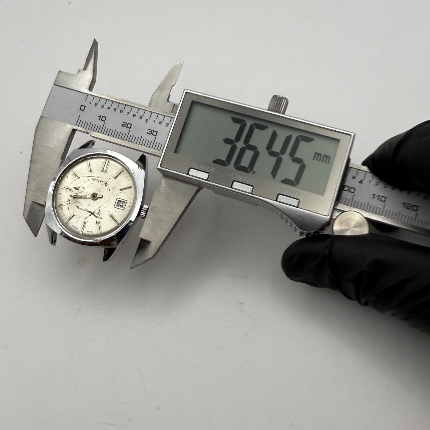 34mm Men’s Vintage Ingersoll Ronda RL 1215-21 Date Dial Swiss Watch PARTS REPAIR