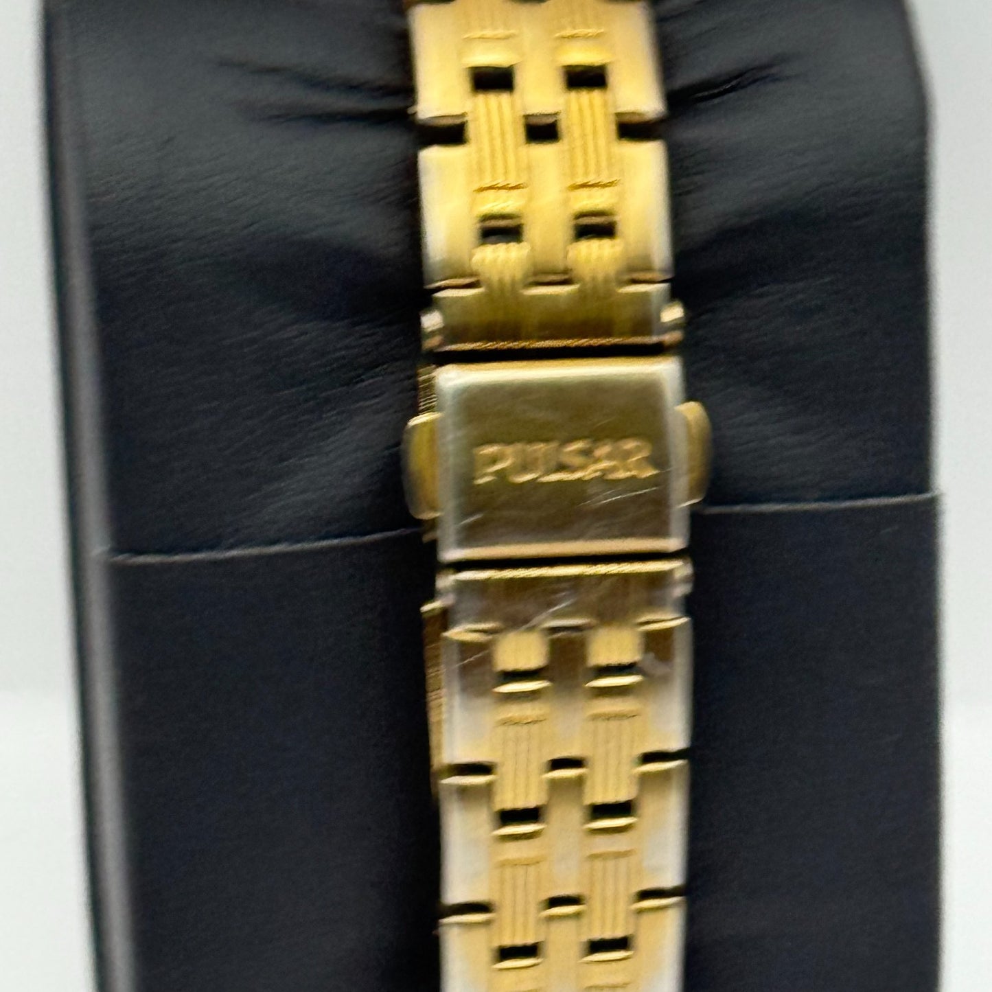 Pulsar Ladies Quartz Watch Crystal Markers Date Gold Tone Bracelet Working 25mm