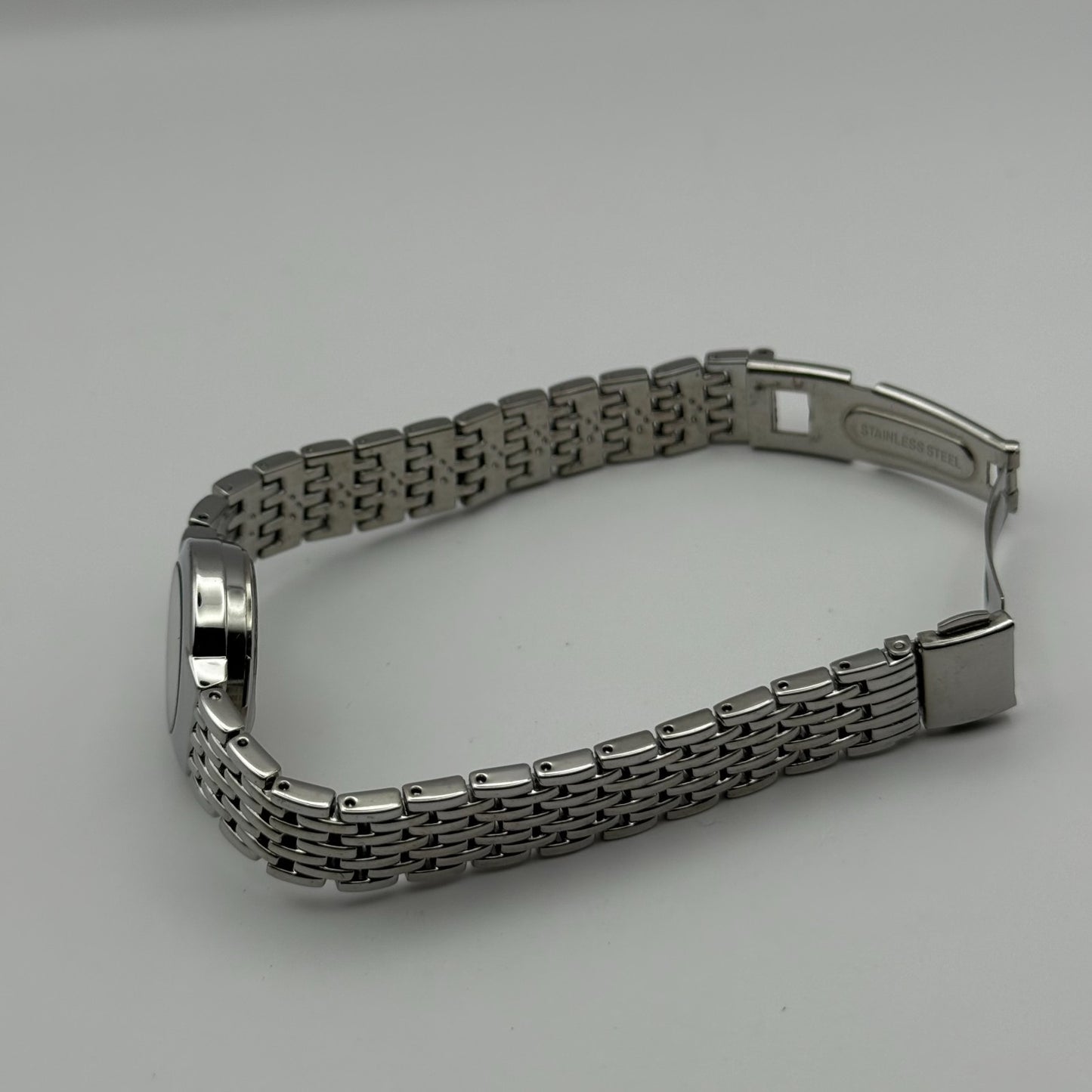 Beverly Hills Polo Club Ladies Quartz Watch Silver Tone Bracelet Working 23mm