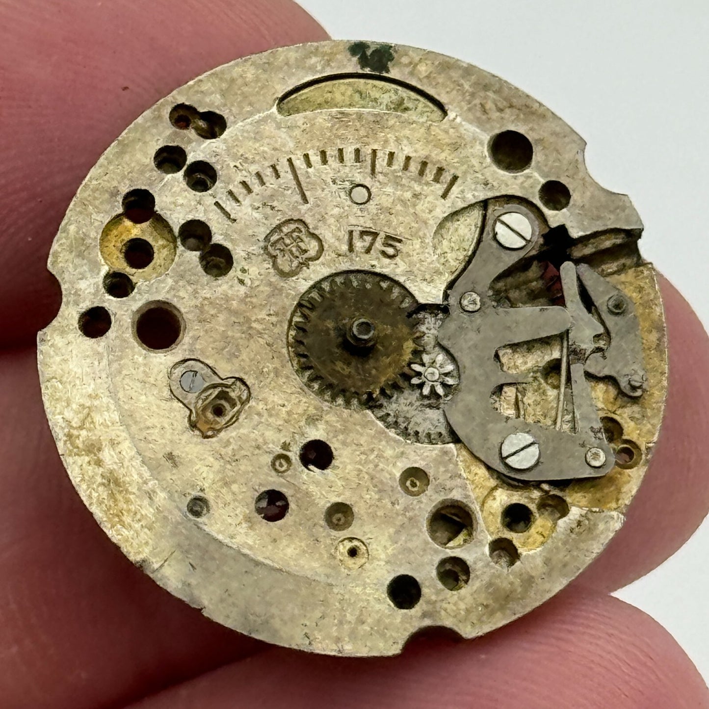 25.9mm Bovet Freres & Co FHF 175 Manual Wind Watch Movement Swiss Vintage PARTS