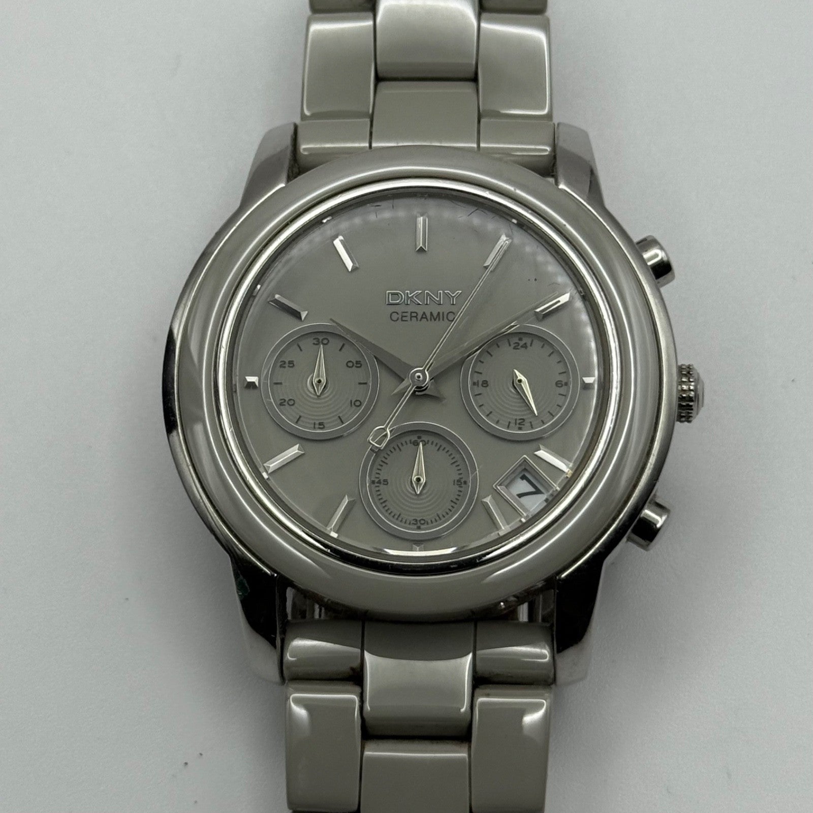 DKNY Ceramic Chronograph Watch Quartz Date Dial 38mm NY-8506 Bracelet Unisex