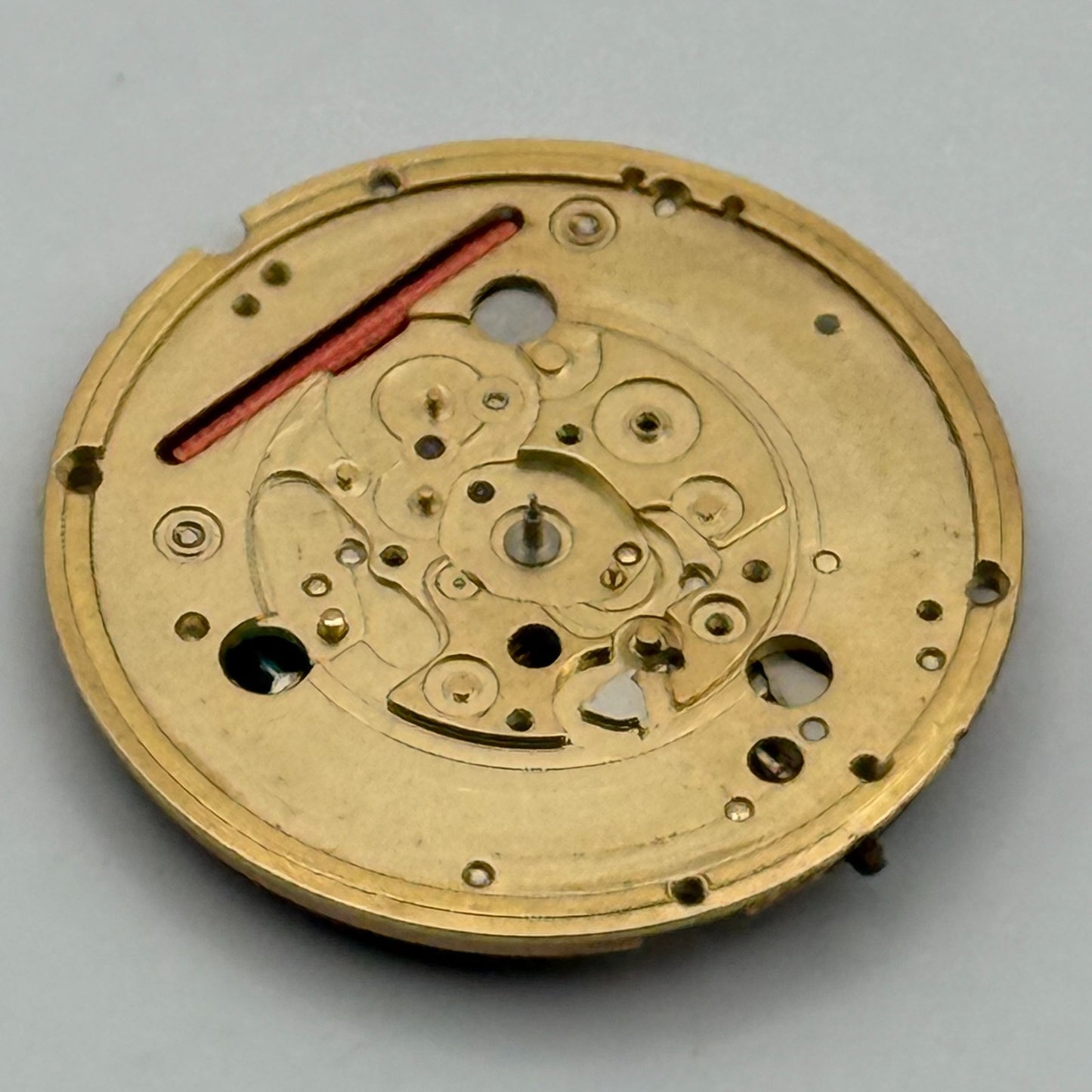 Omega 1430 Quartz Watch Movement 6 Jewels Swiss Vintage Parts Repair 23.8mm