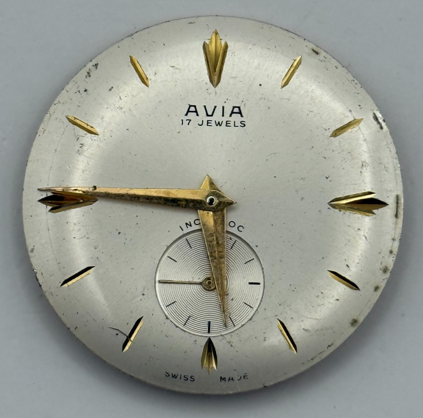 Peseux 320 Watch Movement Avia Manual Wind Vintage Swiss 17 Jewels Parts 30.4mm
