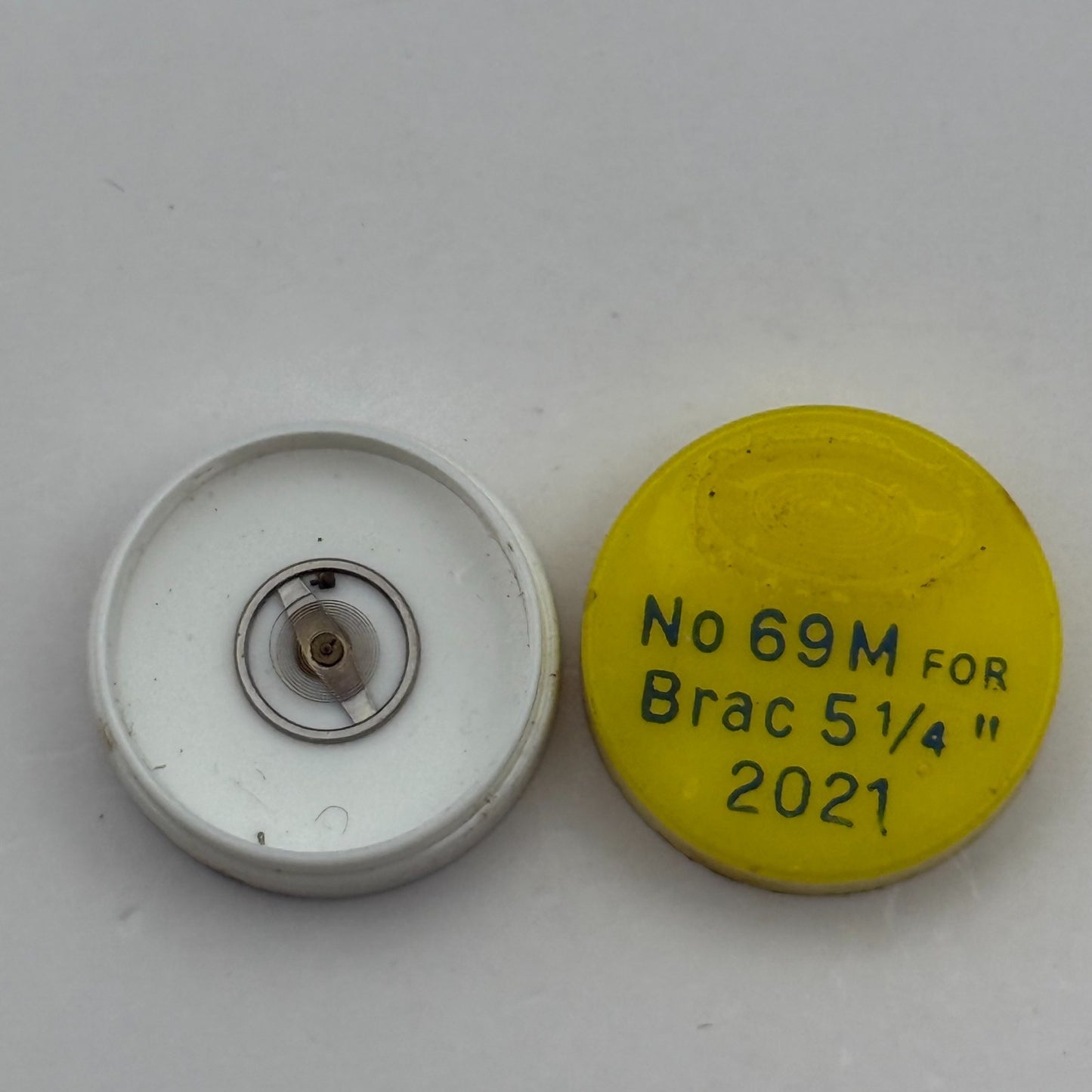 Brac 2021 Balance Wheel Complete And Spring  5¼’’’ 69 M Watch Movement Parts NOS