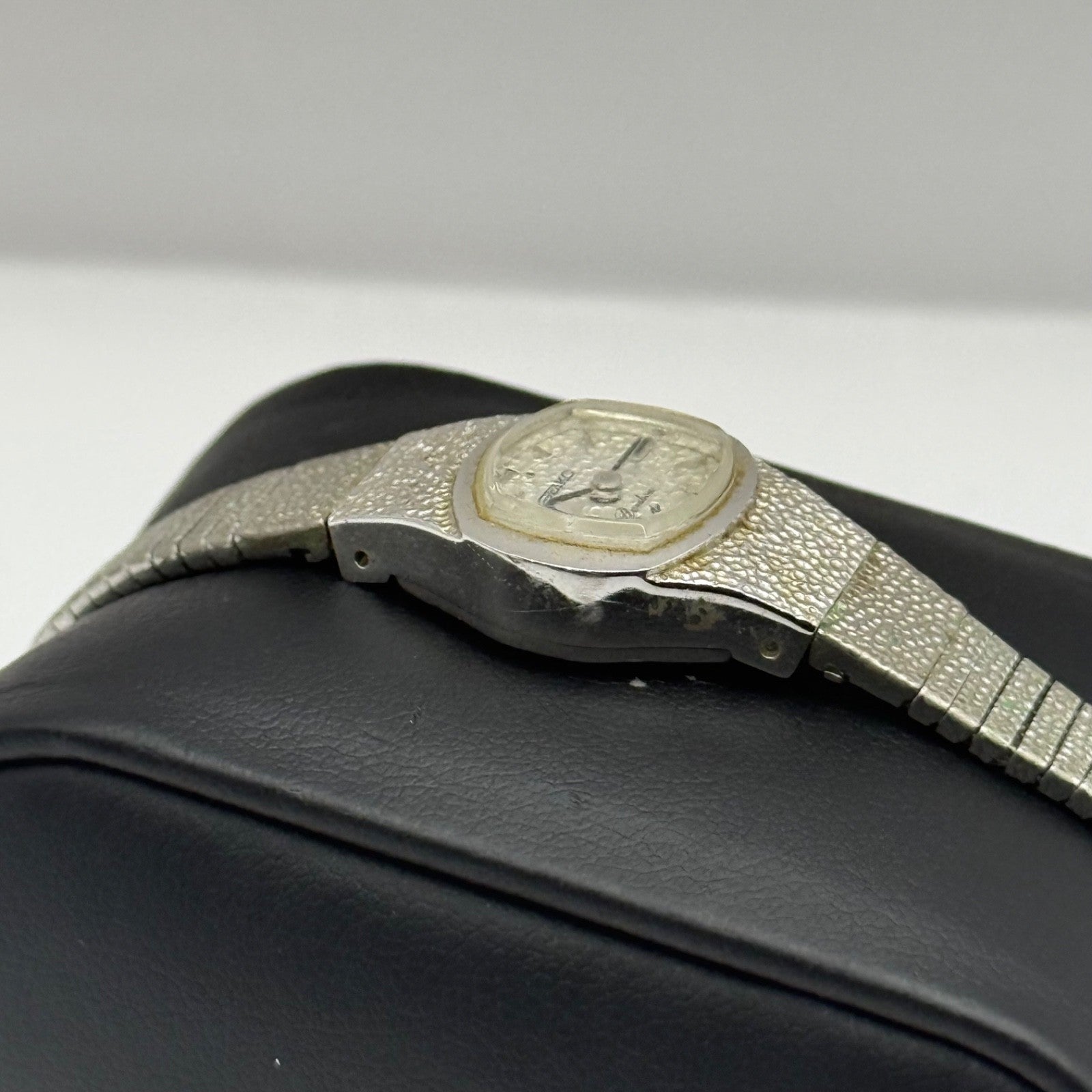 Vintage Seiko Rainbow Watch Mechanical Japan Ladies 11-3430 Stainless Working