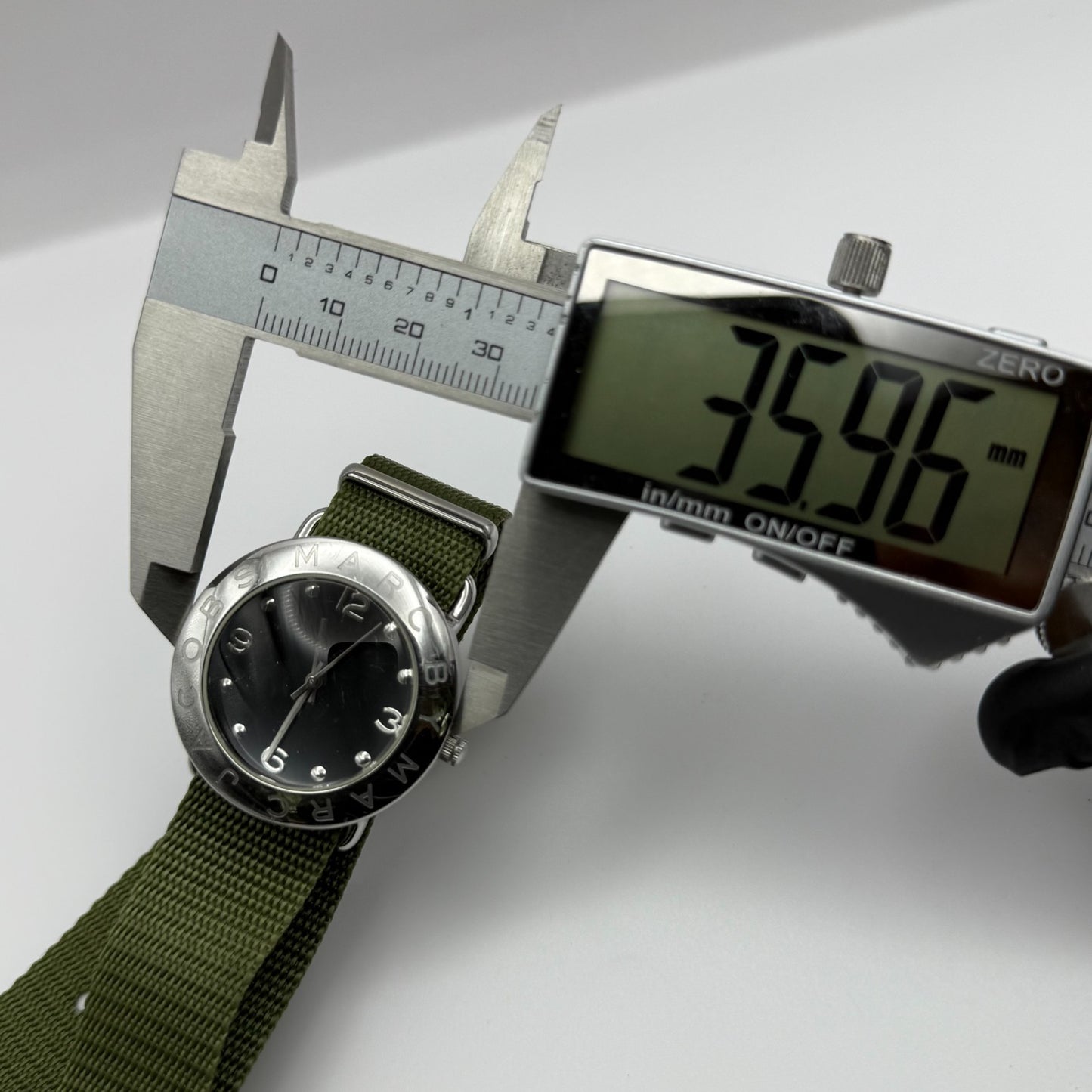 Marc by Marc Jacobs Men's Quartz Watch Black Dial Green Strap 36mm PARTS REPAIR