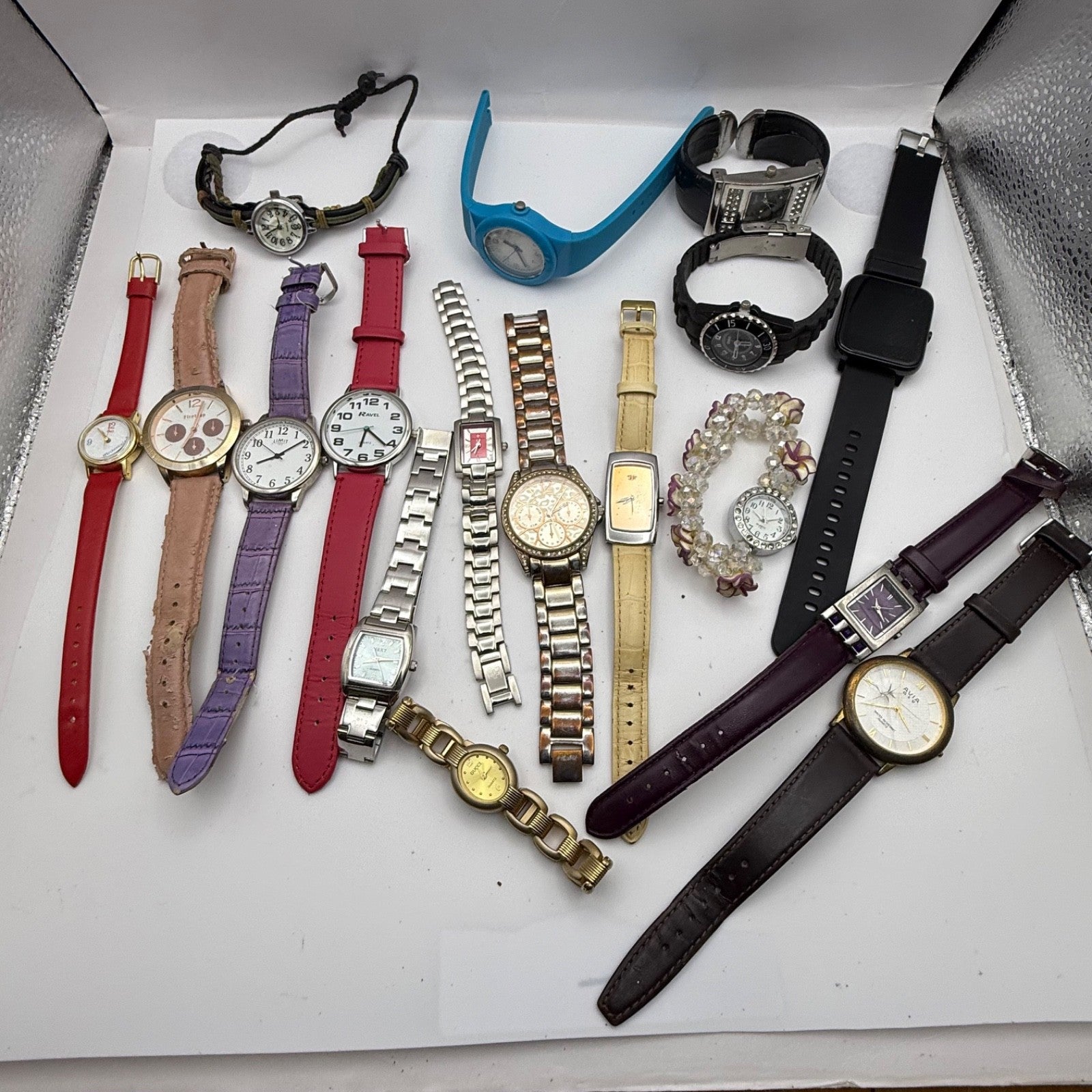 Bundle Of 16 Quartz Watches Modern / Vintage Untested Parts / Repair / Crafts