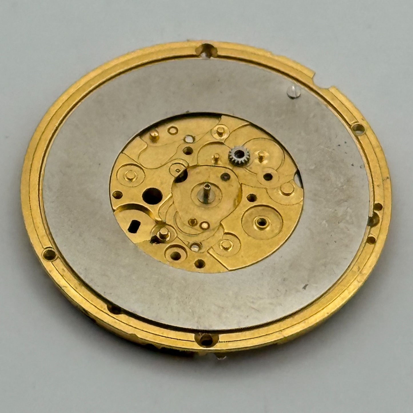 Omega 1434 Quartz Watch Movement 6 Jewels Swiss Vintage Parts Repair 23.8mm