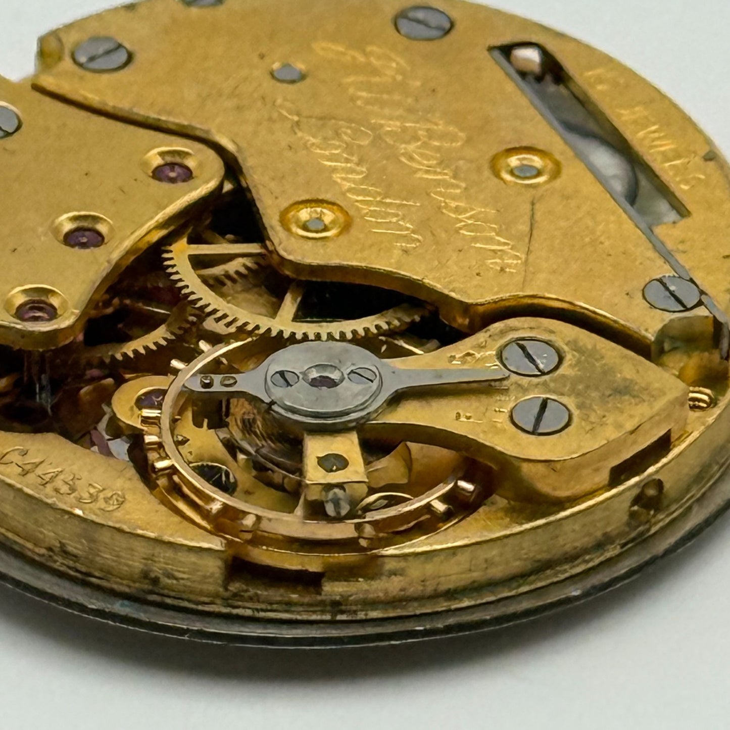 J W Benson Smiths De Luxe 15 Jewels Watch Movement Manual Wind Parts 26.9mm
