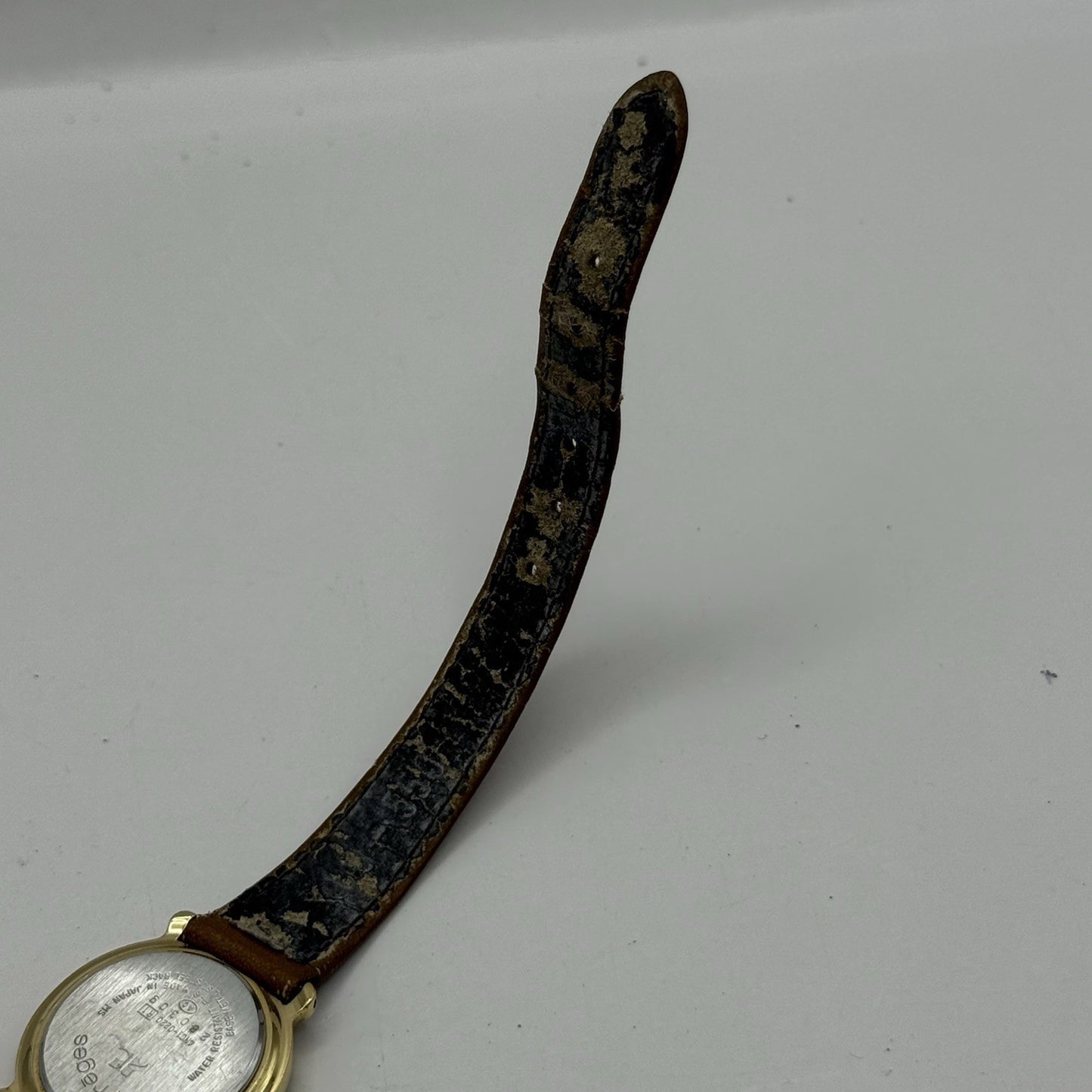 25mm Working Ladies Vintage Courreges Paris 4N01-0220 Gold Plated Quartz Watch