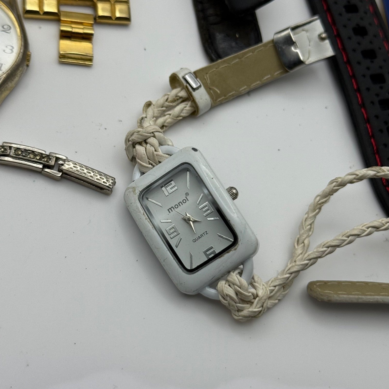 Bundle Of 16 Quartz Watches Modern / Vintage Untested Parts / Repair / Crafts