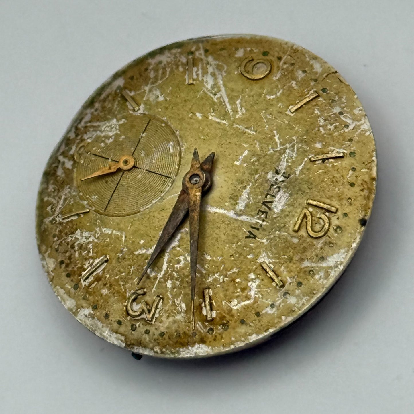 Helvetia 80C Watch Movement Manual Wind Vintage Swiss 17 Jewels Parts 25.6mm