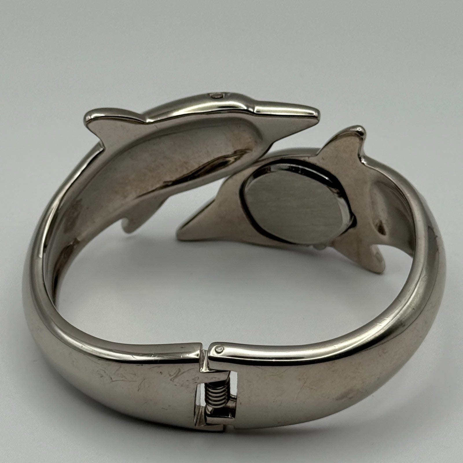 Carvel Ladies Dolphin Bangle Watch Quartz Silver Tone Working 20mm 5.5 Inches