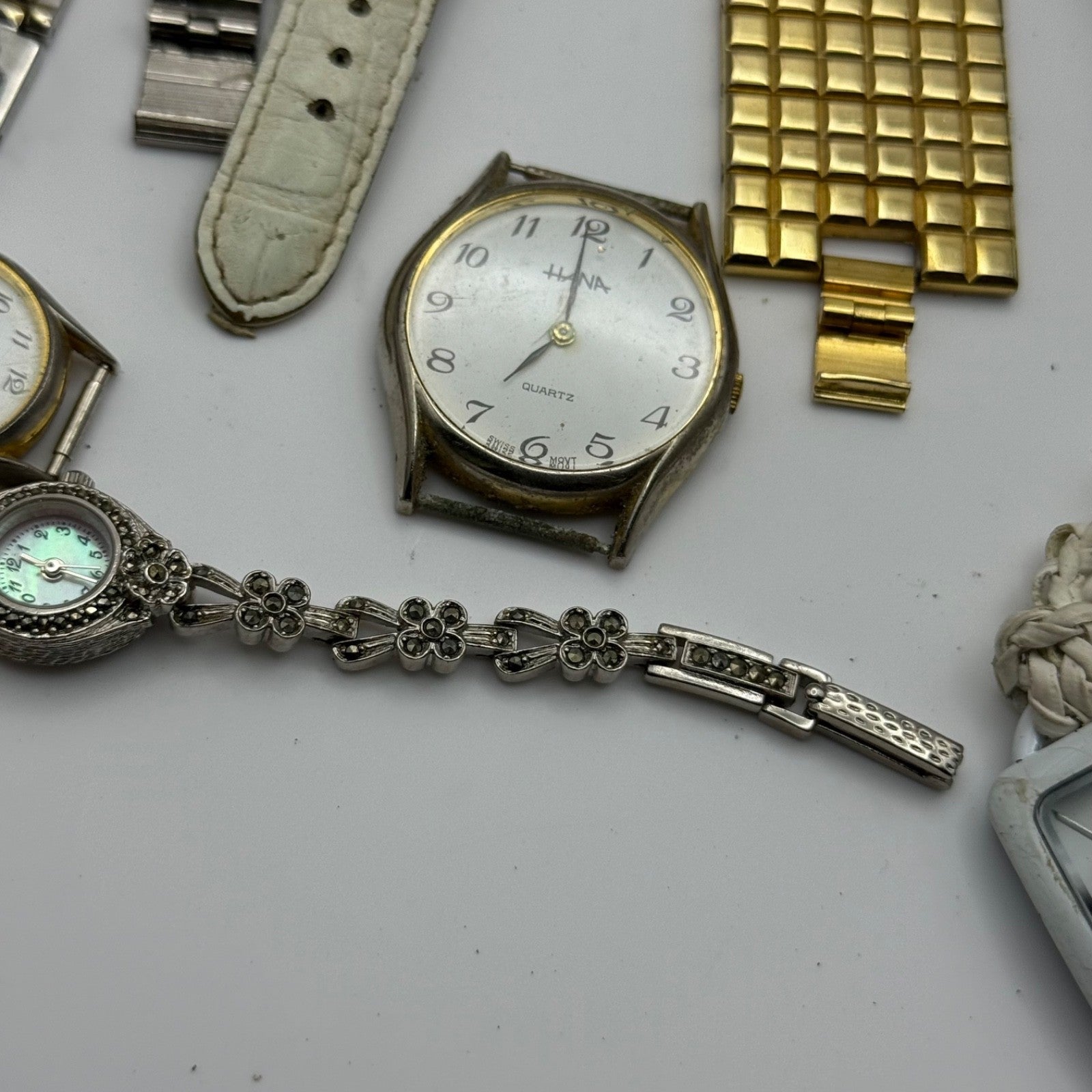 Bundle Of 16 Quartz Watches Modern / Vintage Untested Parts / Repair / Crafts