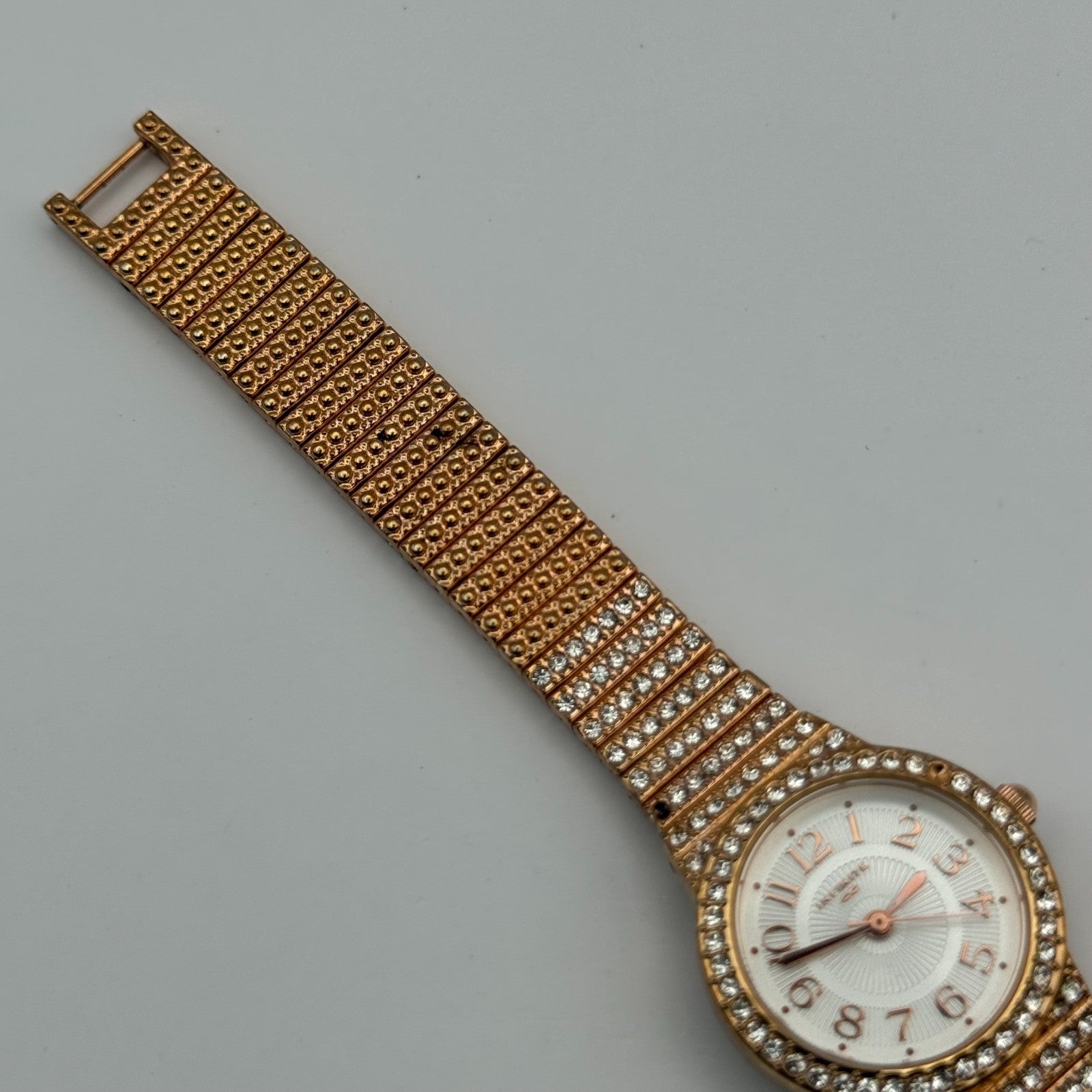 Infinite Ladies Quartz Watch Gold Tone Crystal Accents Bracelet Working 25mm