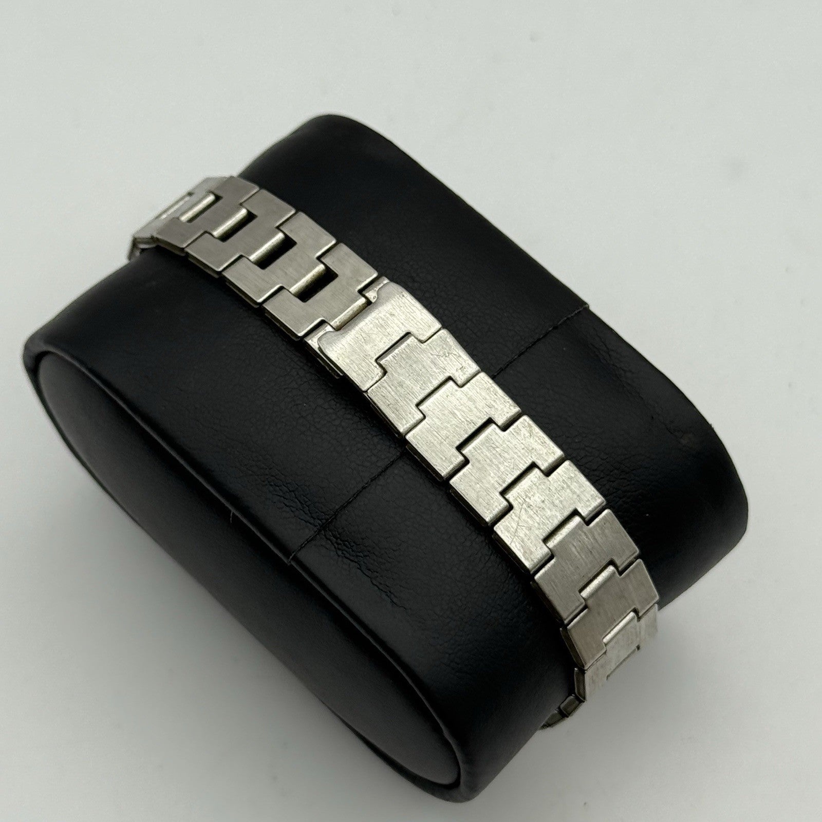 27mm Vintage Cliper 17 Rubis Incabloc Manual Wind Swiss Watch For PARTS REPAIR