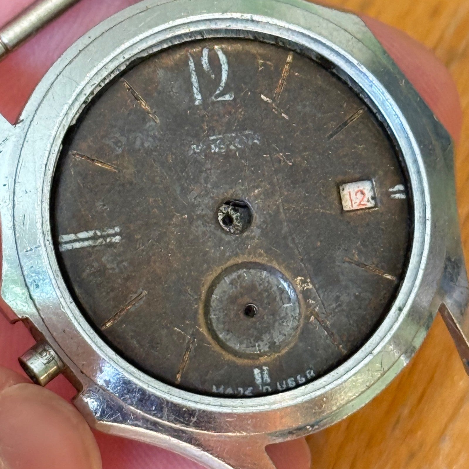 32mm Vintage Soviet USSR Cal 2605 Date Dial Manual Wind Watch PARTS / REPAIR