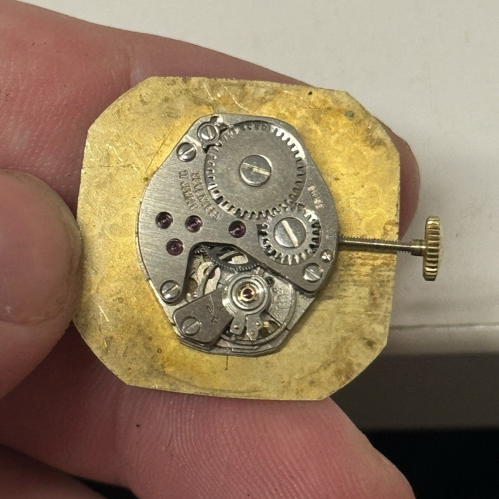 27mm Ladies Manual Wind RUNS BUT STOPS Regency Milanese Gold Tone Watch