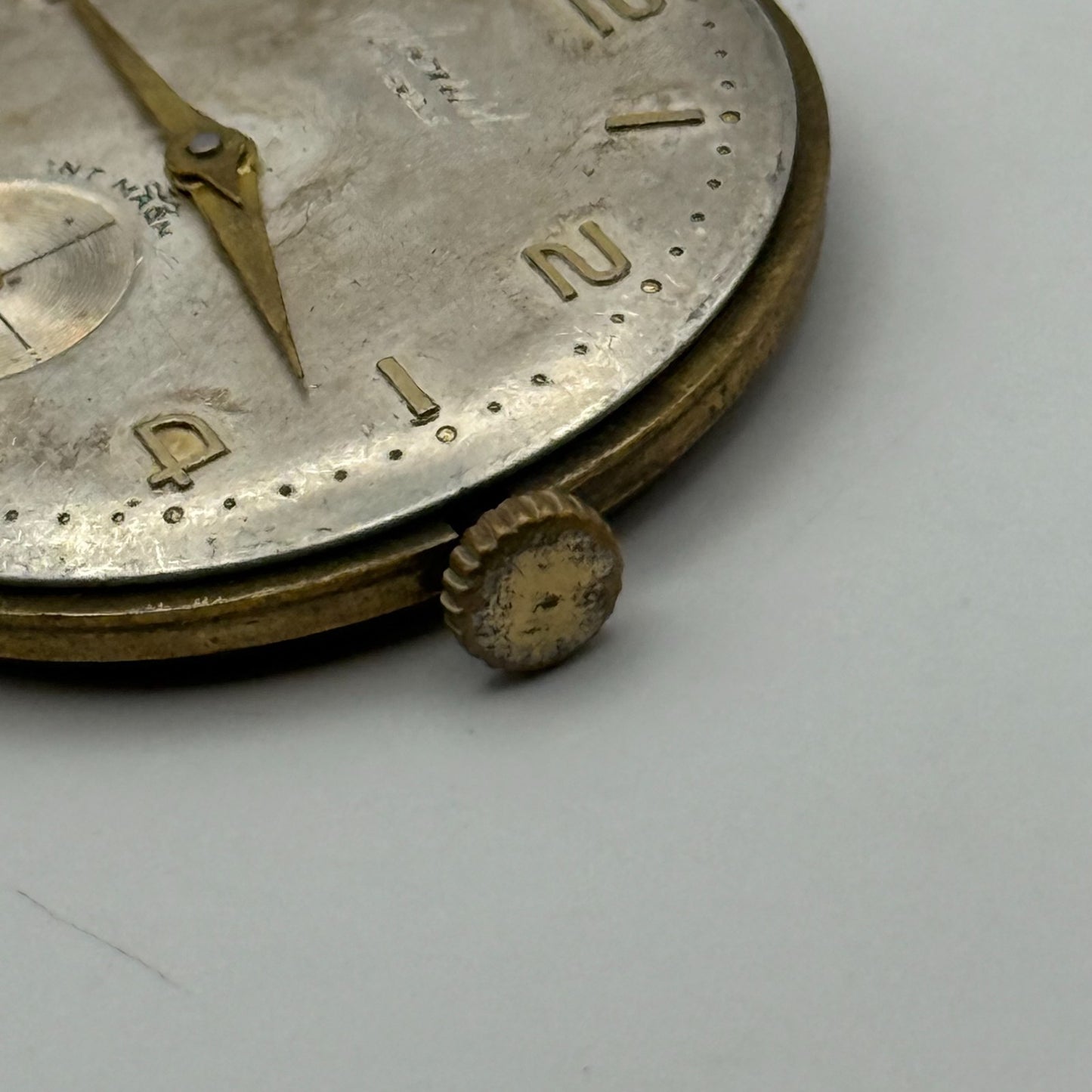 AS 1002 984 Watch Movement Accurist Manual Wind Vintage Parts Repair 29.8mm