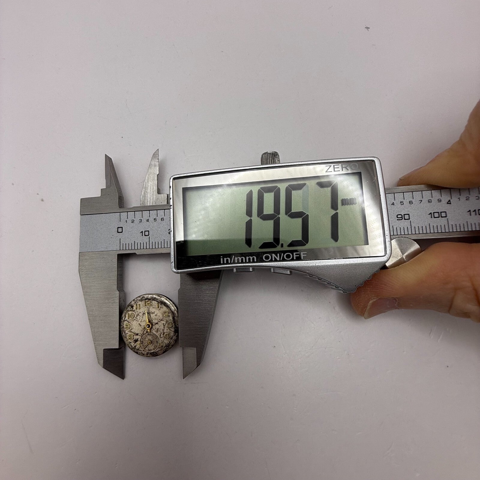 19.5mm Vintage Accurist AS 1156 Swiss Manual Wind Watch Movement PARTS REPAIR