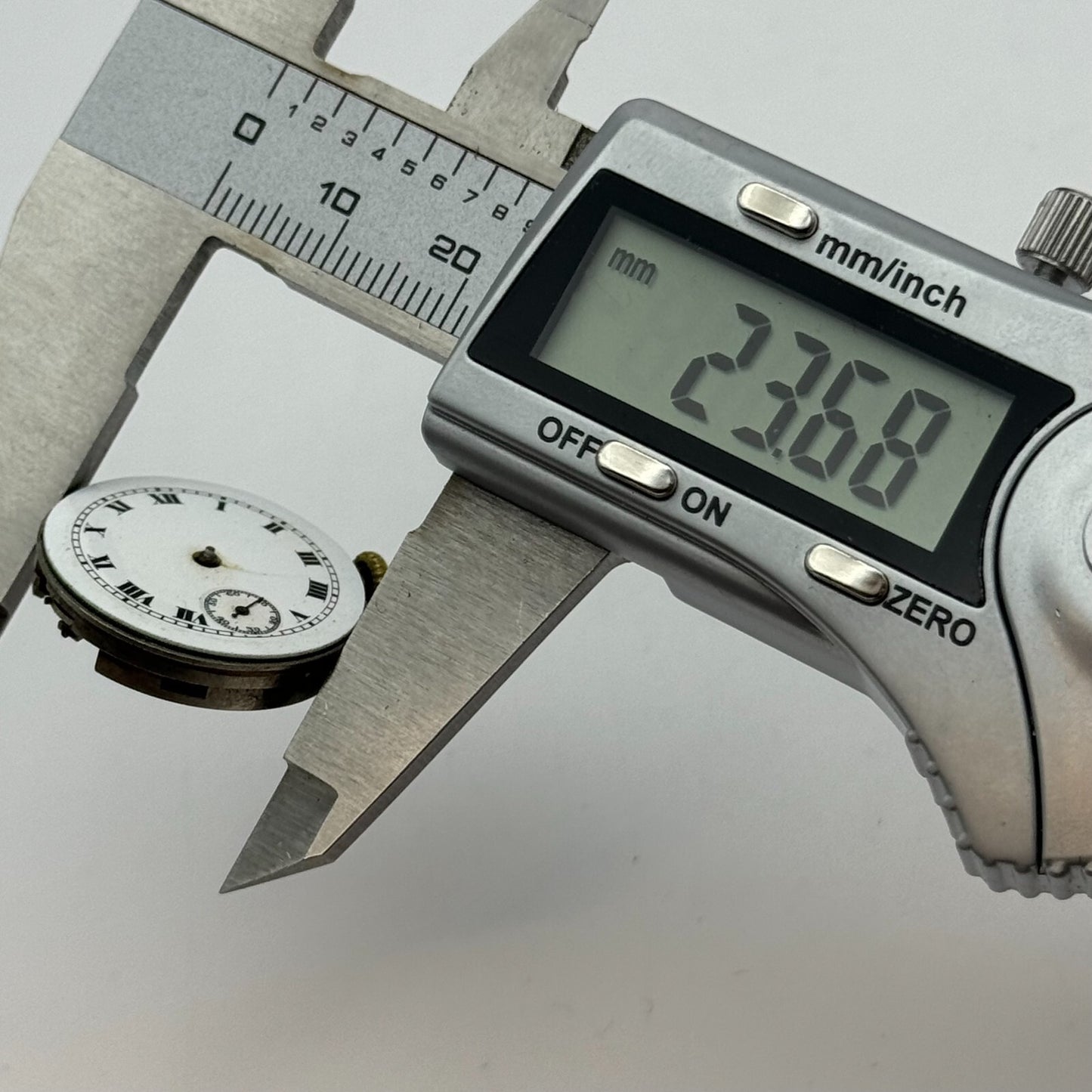 23.6mm Unidentified Balance Intact Trench Watch Movement Manual Wind Swiss PARTS