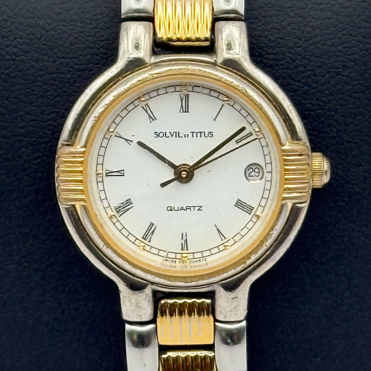 Solvil Et Titus Ladies Quartz Watch Date Dial Two Tone Bracelet Working 25mm