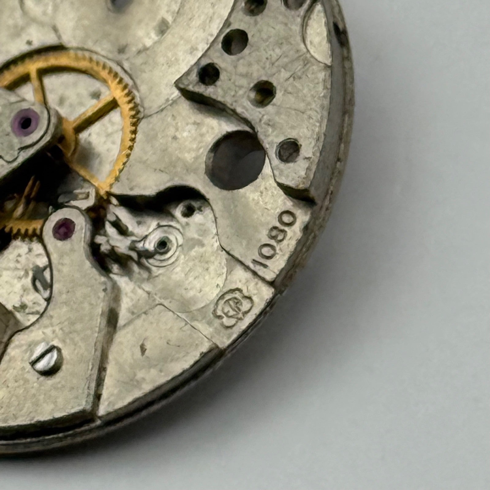 ETA 1080 Watch Movement Manual Wind Vintage Swiss Incomplete Parts Repair 23.6mm
