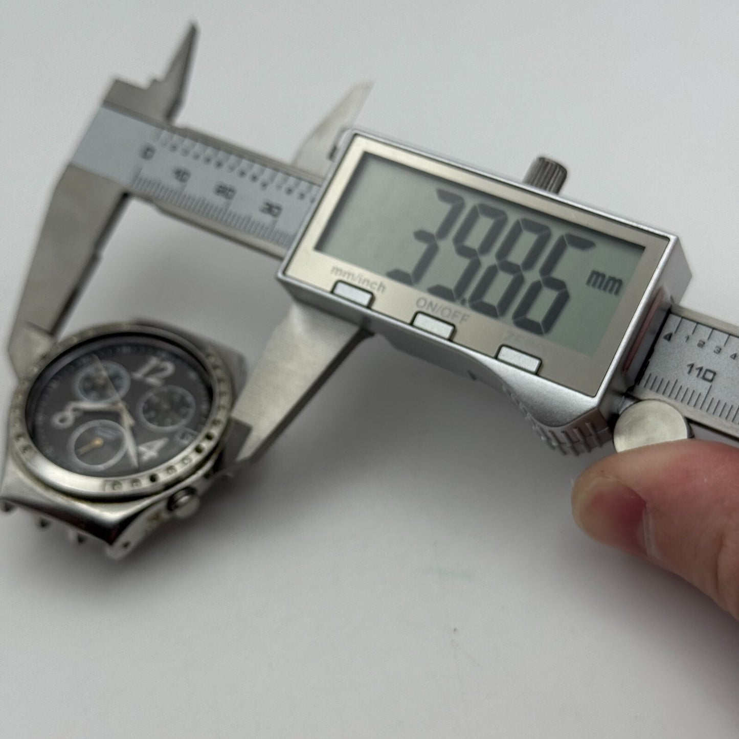 39mm Vintage 2006 Swatch Dreamnight Swiss YCS485GC Chronograph Watch UNTESTED