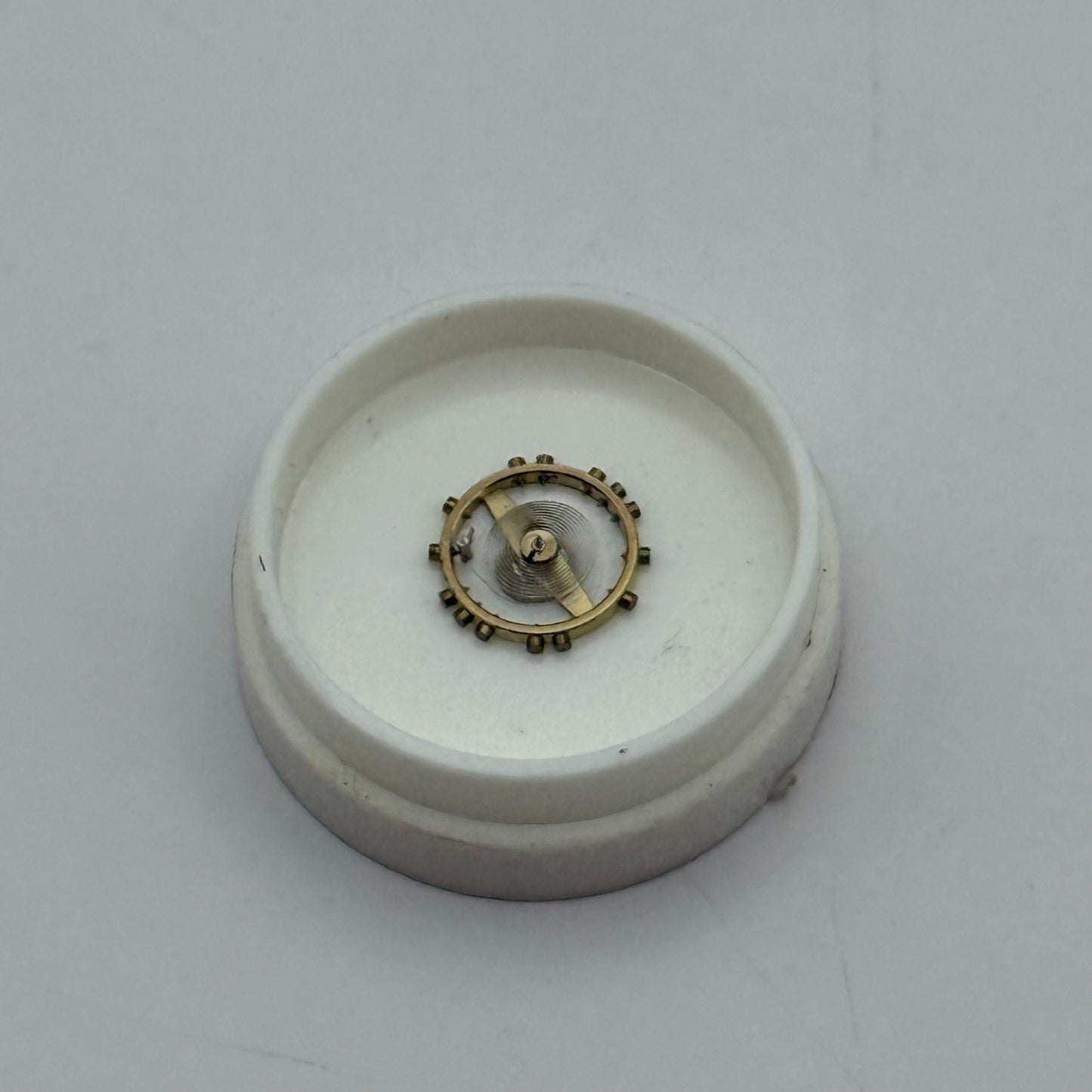 FEF 430 6600 Balance Wheel Complete And Spring 943 M Watch Movement Parts NOS