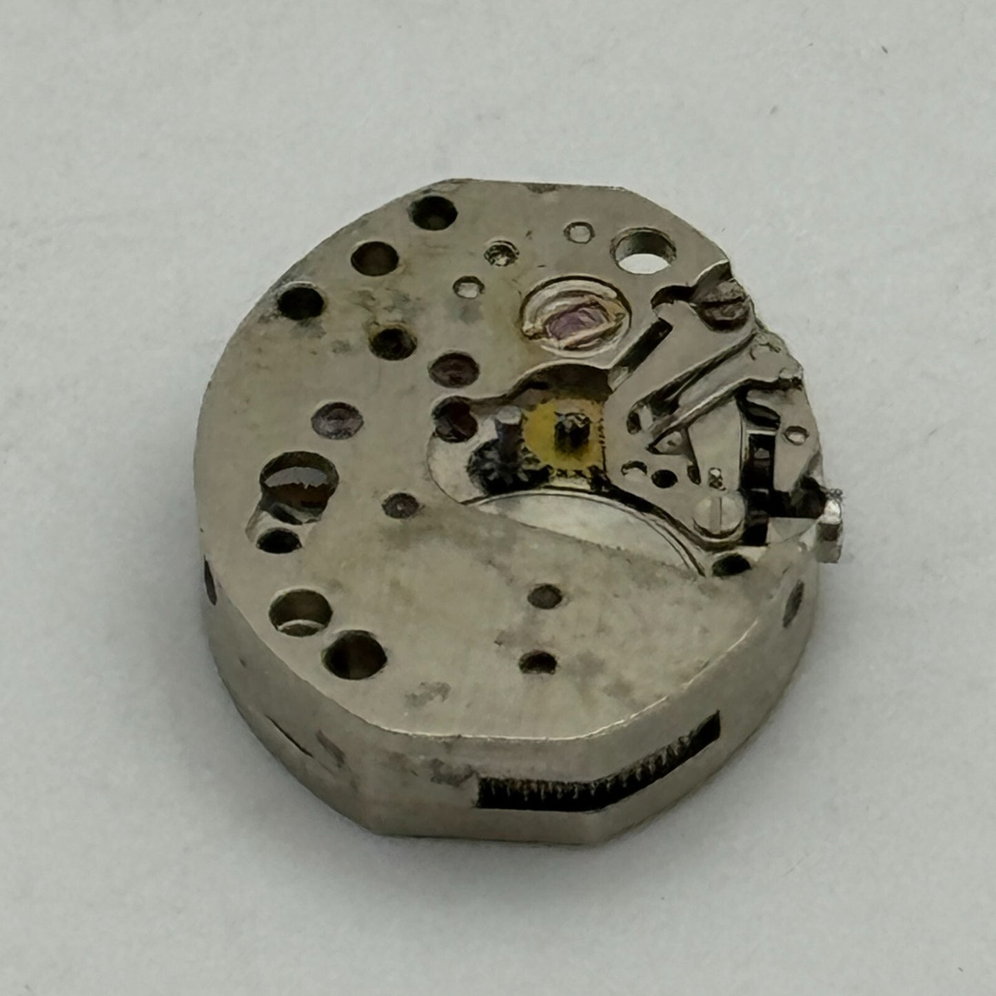 Glashutte GUB 09-20 Watch Movement Ladies Manual Wind Vintage Swiss Parts 12.9mm