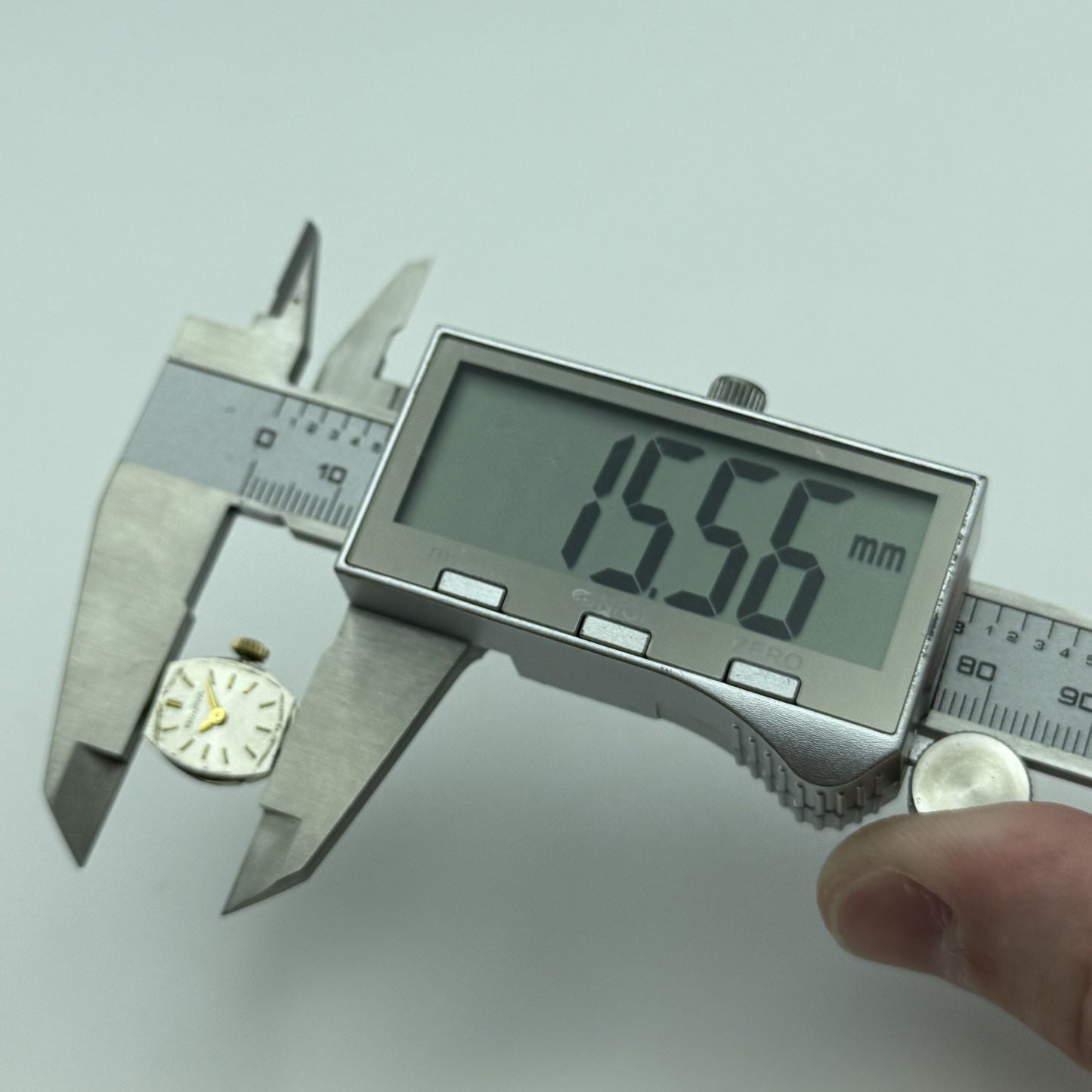 13.2mm Vintage Ladies Bulova 5BA Manual Wind Swiss Watch Movement PARTS REPAIR