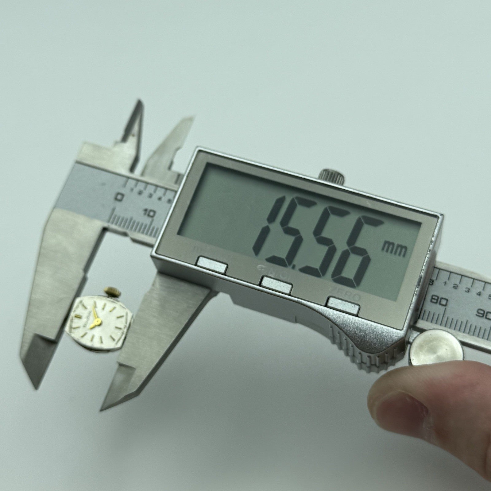 13.2mm Vintage Ladies Bulova 5BA Manual Wind Swiss Watch Movement PARTS REPAIR