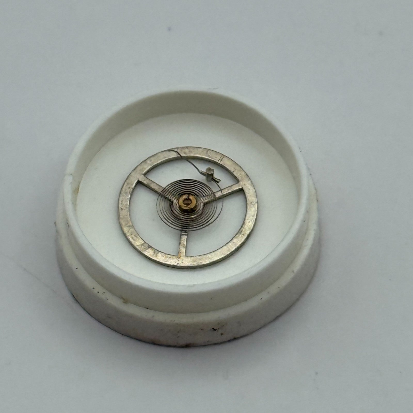 EB 1197 Balance Wheel Complete And Spring  10½’’’ 109 M Watch Movement Parts 