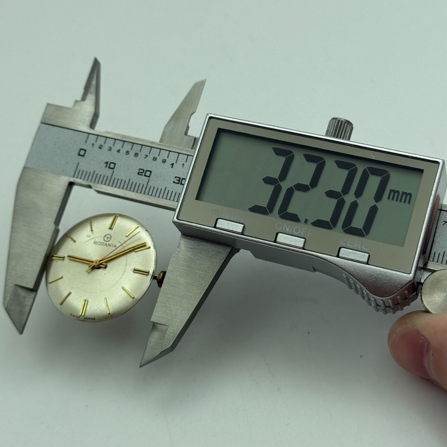 25.5mm Vintage Rodania AS 1714-15 Swiss Manual Wind Watch Movement PARTS REPAIR