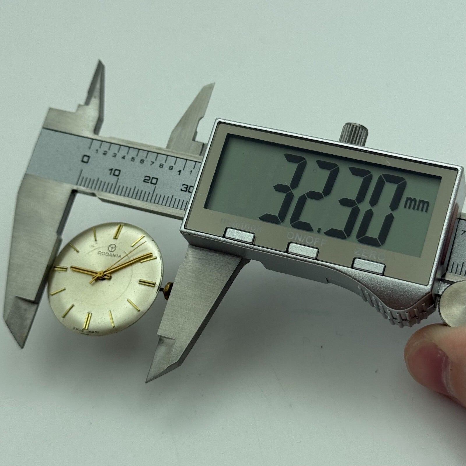 25.5mm Vintage Rodania AS 1714-15 Swiss Manual Wind Watch Movement PARTS REPAIR