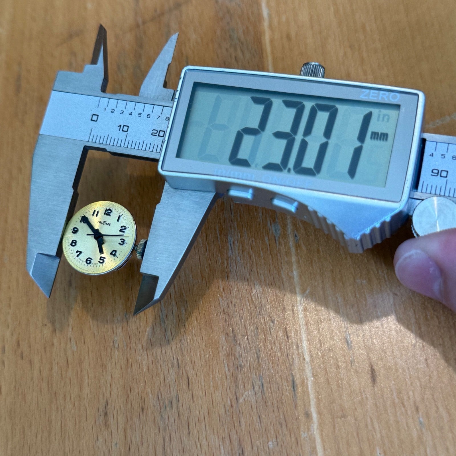 21mm Vintage Trutime Swiss Ronda RE 8133 Manual Wind Watch PARTS / REPAIR