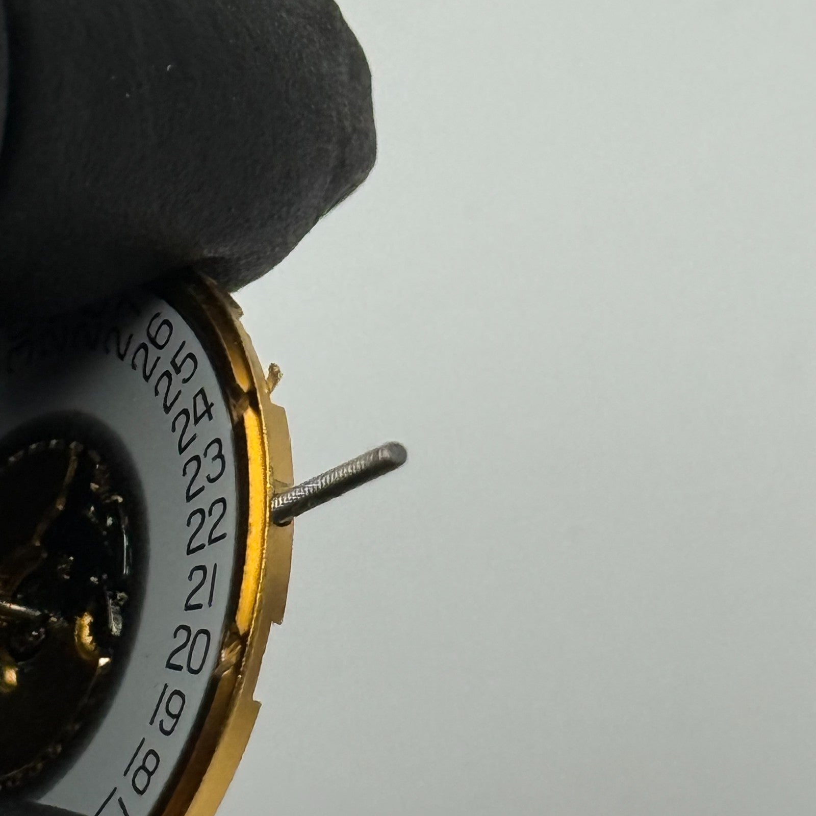 ETA 955.112 Quartz Watch Movement 7 Jewels Swiss Vintage Parts Repair 26.1mm