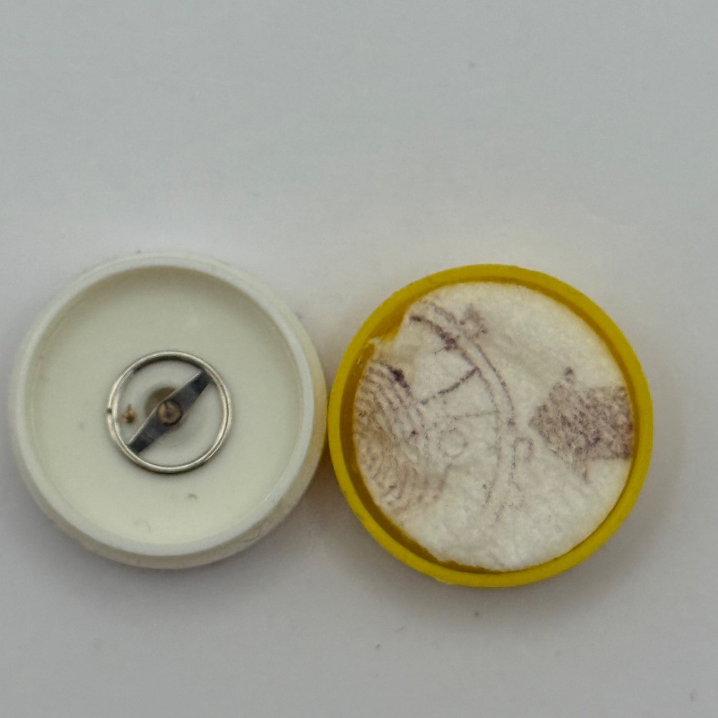 BRAC 2051 Balance Wheel Complete And Spring 69 M Watch Movement Parts NOS 