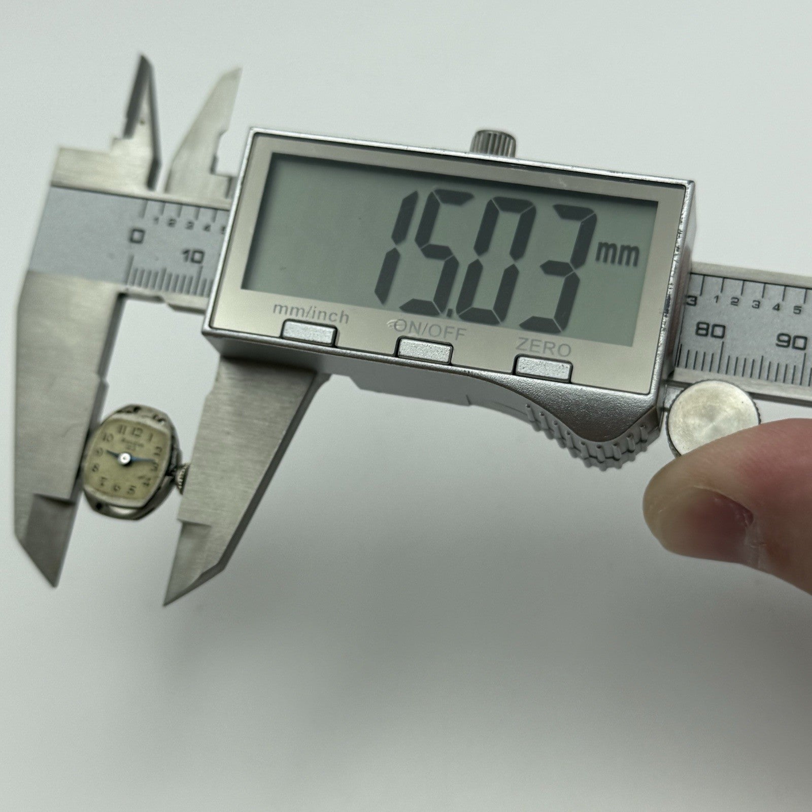 12.9mm Running Vintage Ladies Bulova 5AD Manual Wind Swiss Watch Movement PARTS