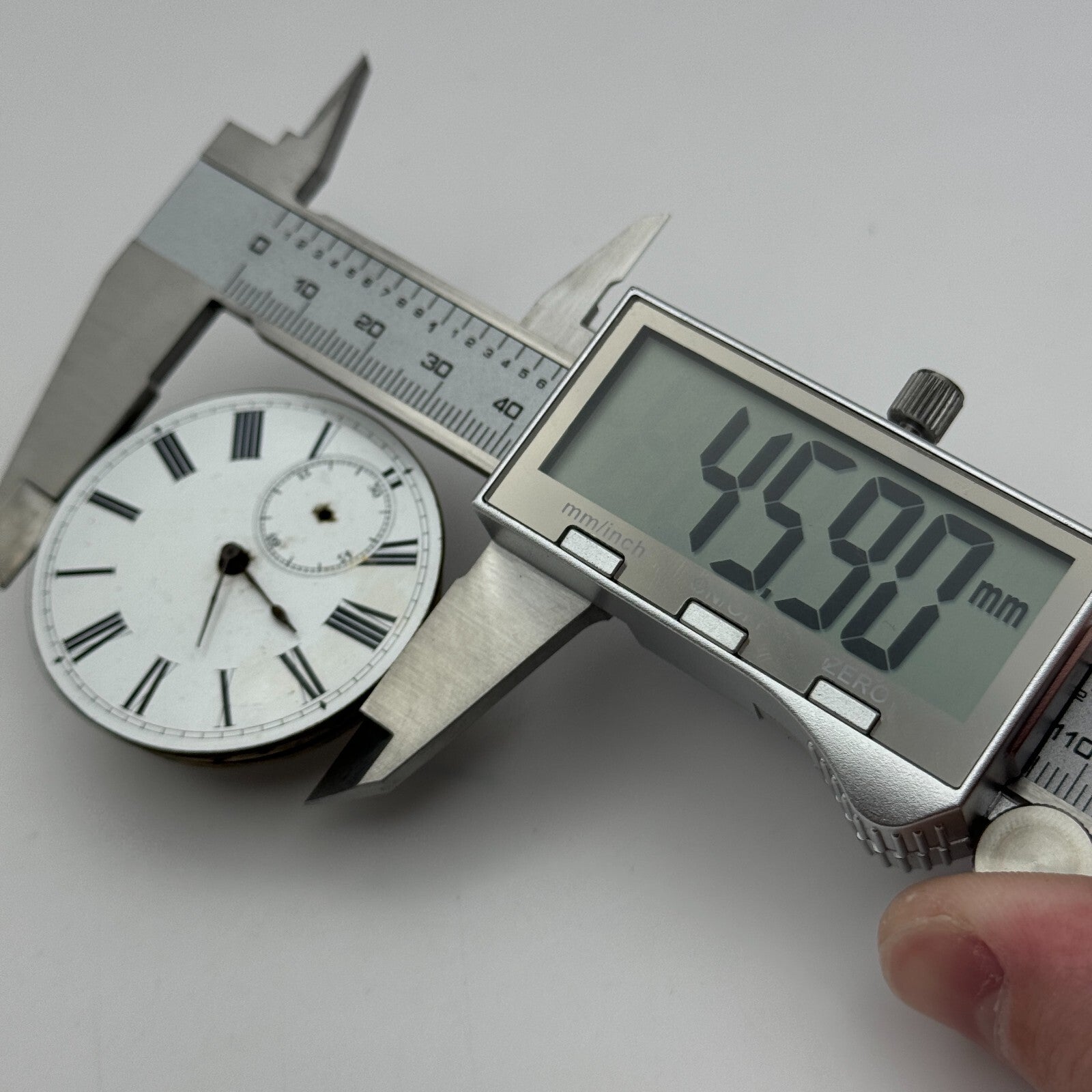 45.9mm Unidentified Antique Key Wound Pocket Watch Movement PARTS REPAIR SPARES