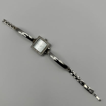 Avon Ladies Quartz Watch Square White Dial Silver Tone Bracelet Working 21mm