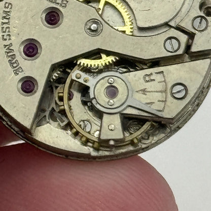 19.7mm Ladies Avia Derby D 40 Manual Wind Watch Movement Swiss Vintage PARTS