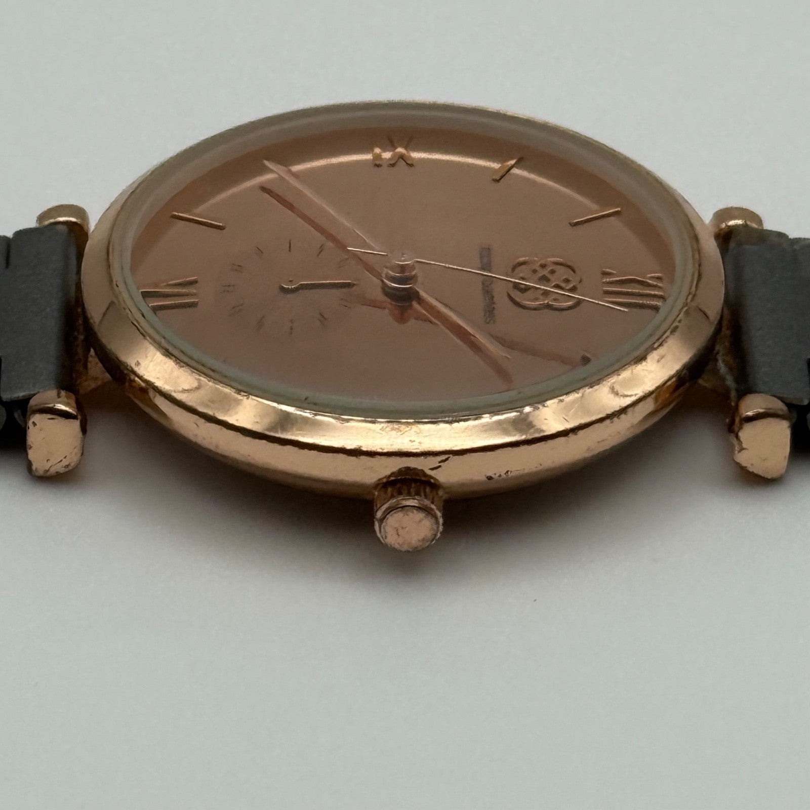 Working Daisy Fuentes Sub Seconds Ladies 33mm Quartz Watch DF145RGGY New Battery