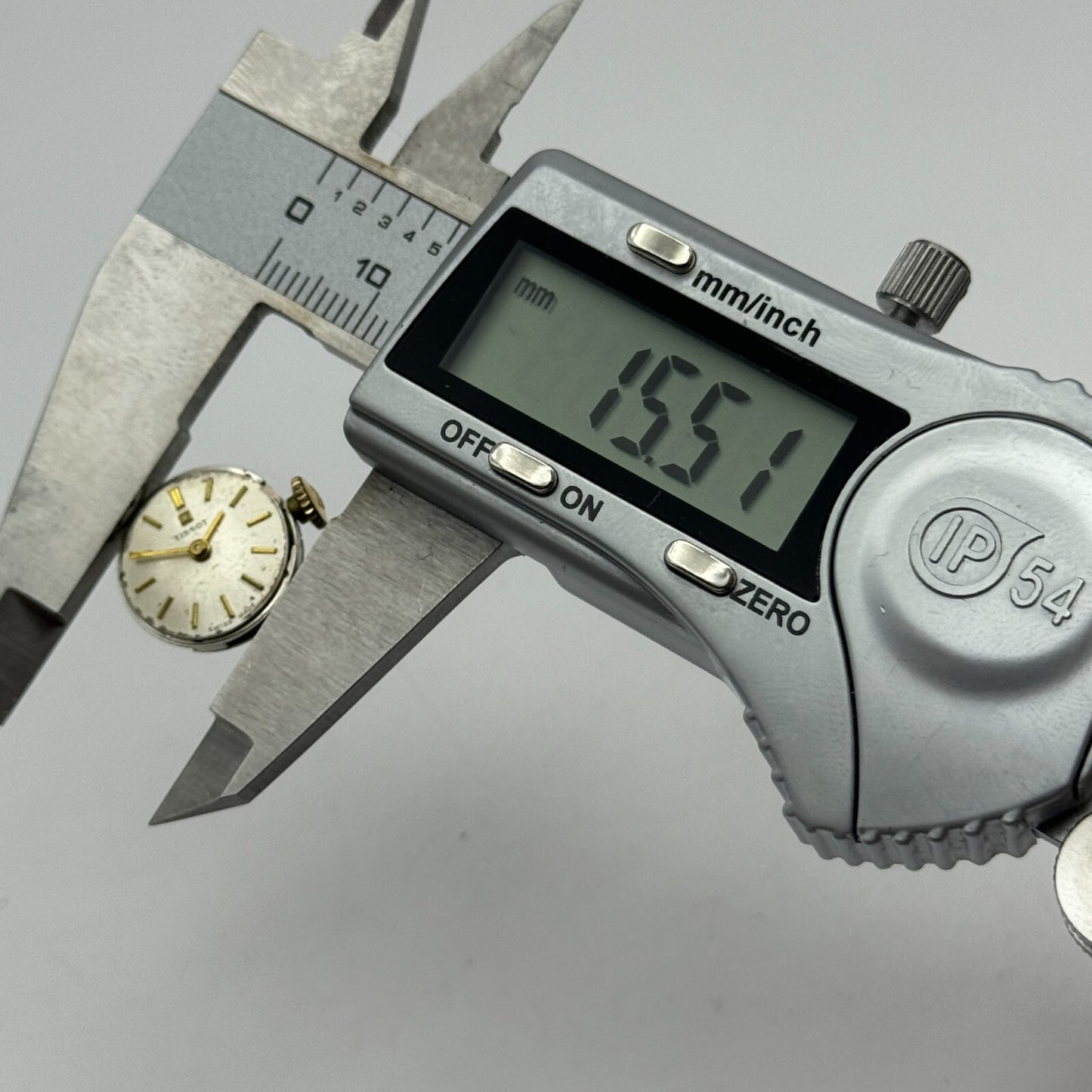 15.5mm Tissot 709 Swiss 17 Jewels Manual Wind Watch Movement Crown Vintage PARTS
