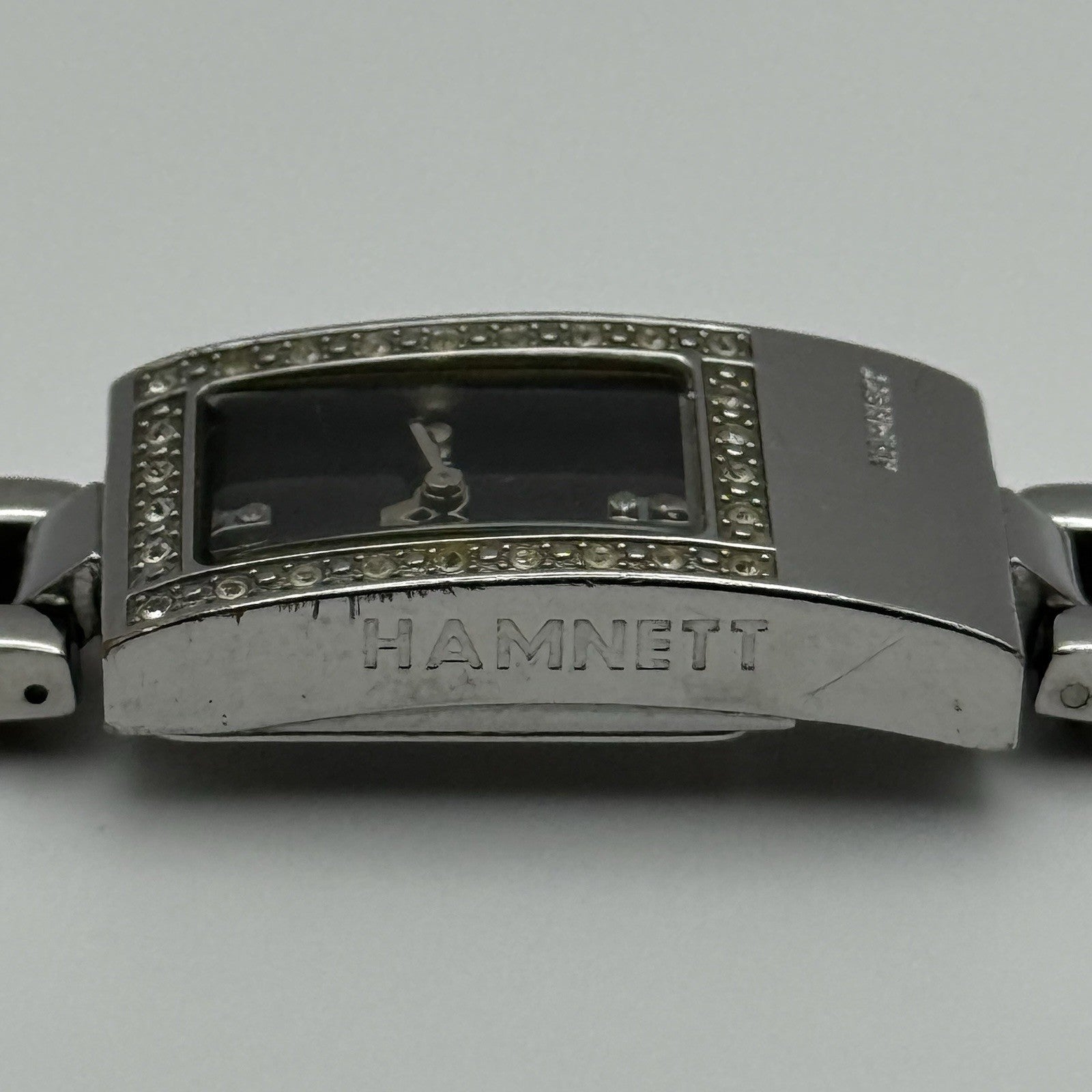 Working Hamnett Ladies Silver Tone Black Dial 19mm Quartz Watch New Battery