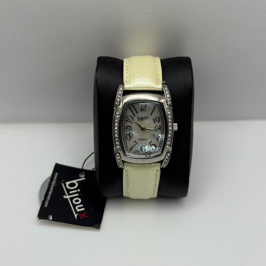 Working Bijoux Ladies Mother Of Pearl Dial Jewelled Bezel 27mm Quartz Watch