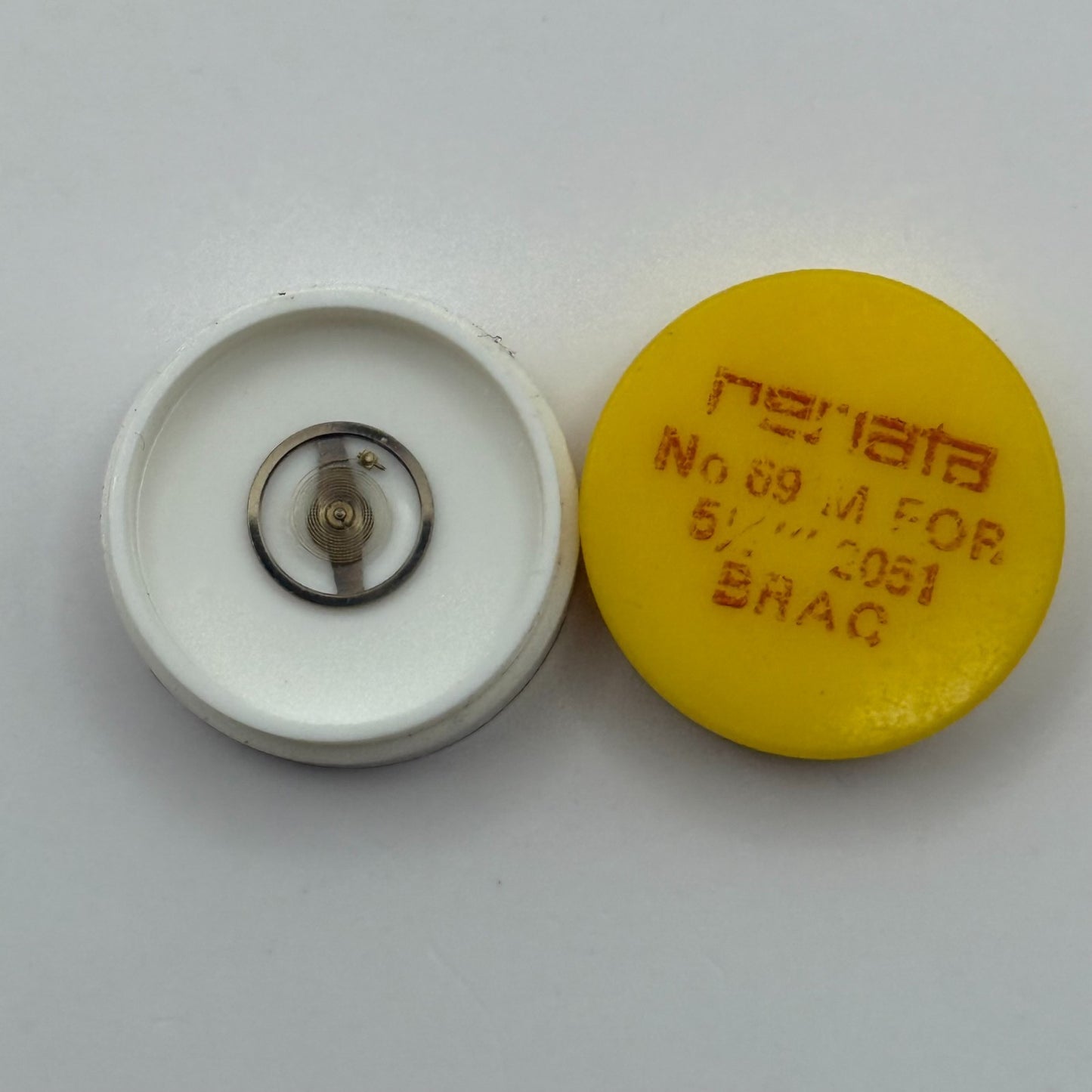 BRAC 2051 Balance Wheel Complete And Spring 5½’’’ 69 M Watch Movement Parts NOS