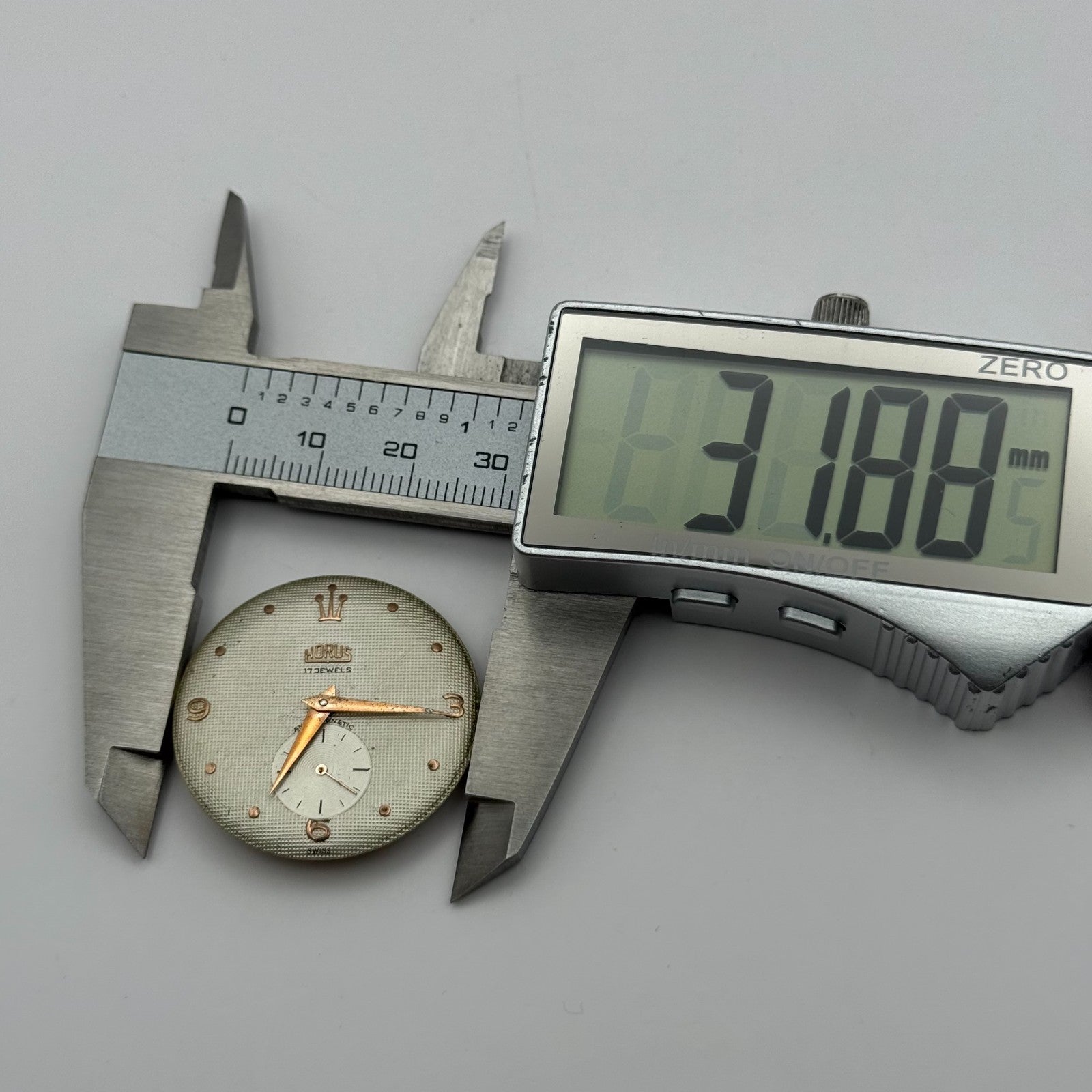 Horus Felsa 391 Watch Movement Manual Wind Vintage Swiss 17 Jewels Parts 26.8mm