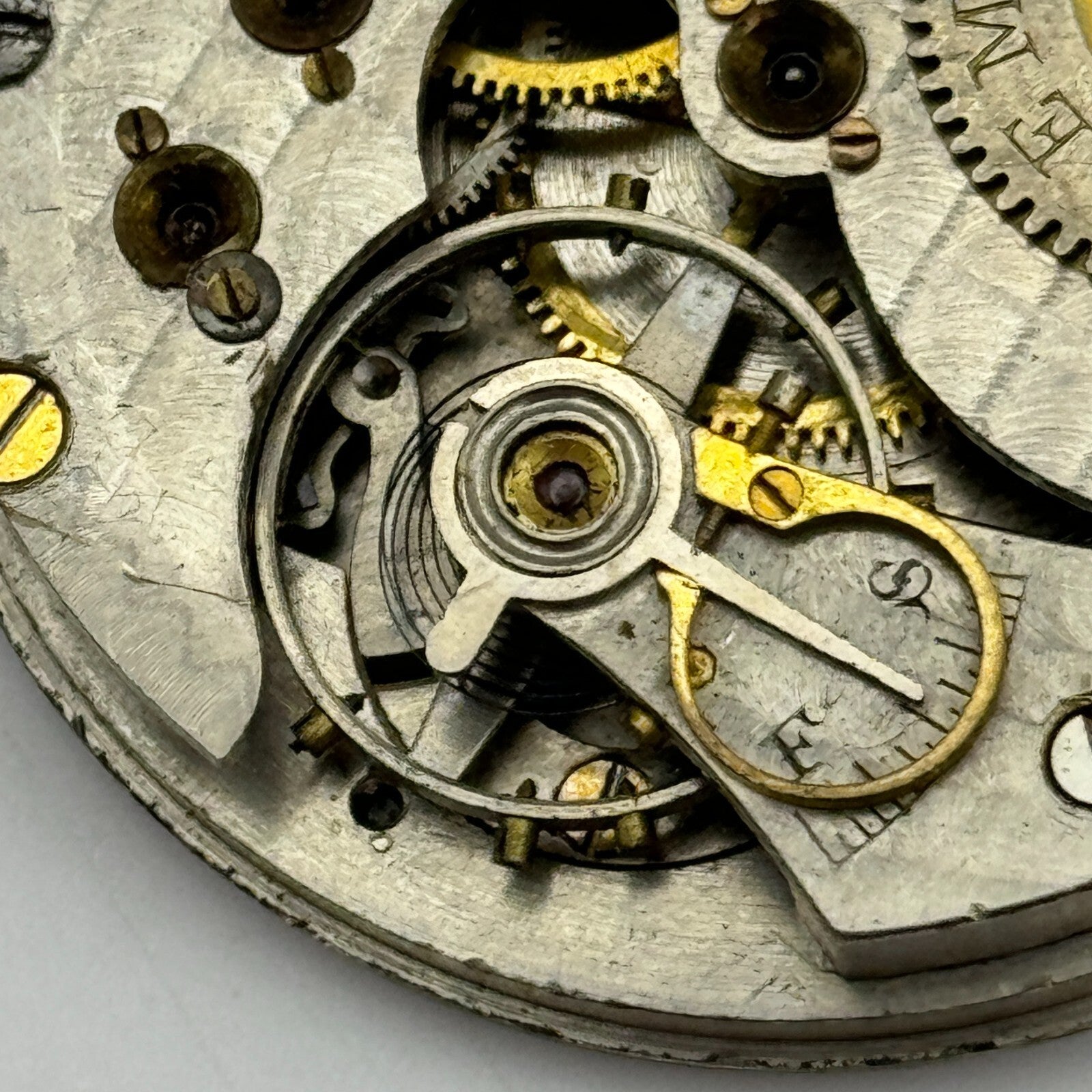 43.1mm Antique Remington USA 11 Jewels Hunter Pocket Watch Movement PARTS SPARES