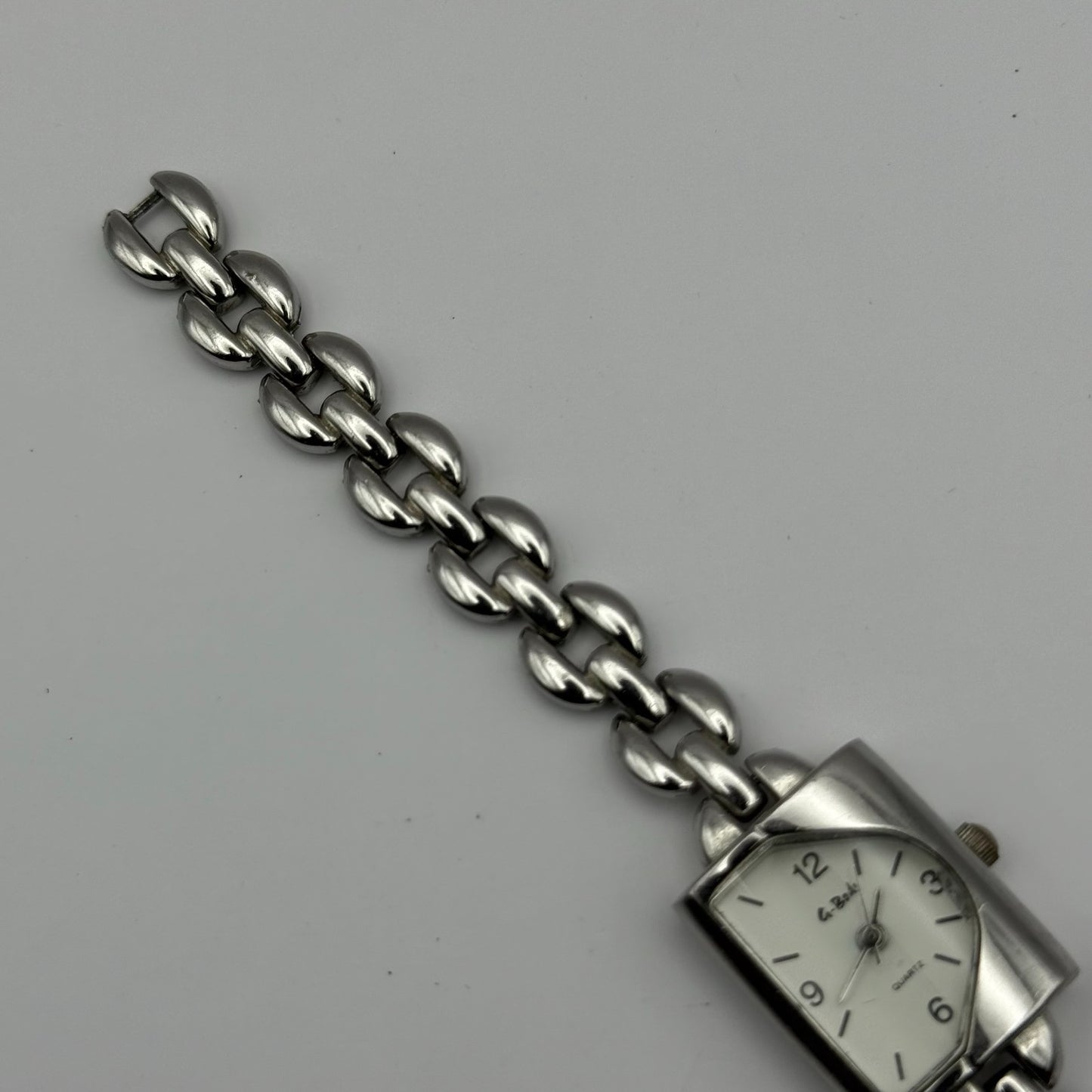 G-Body Time Ladies Quartz Watch White Dial Silver Tone Bracelet Working 19mm